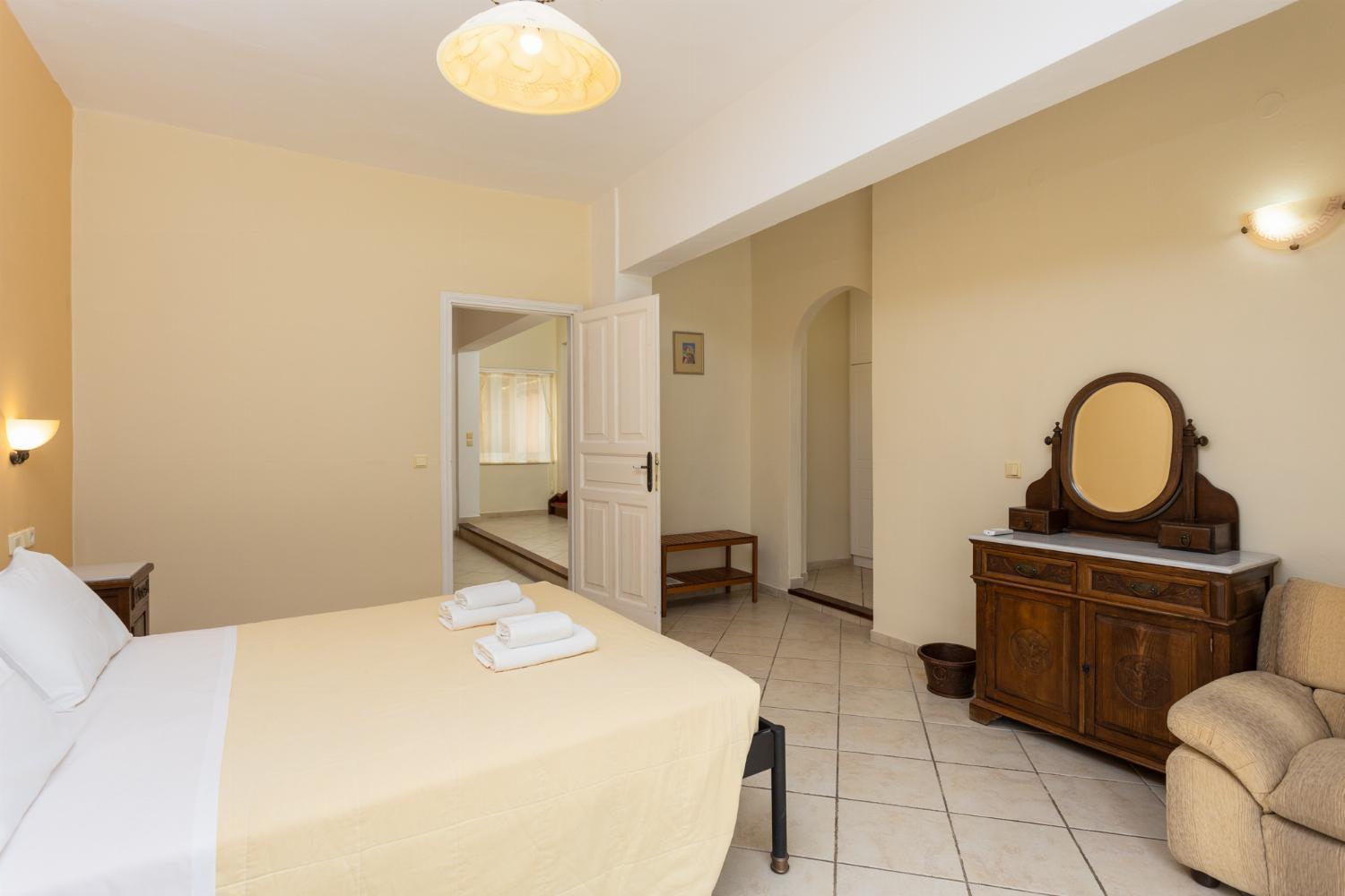 Eleni Villa Agnitsini