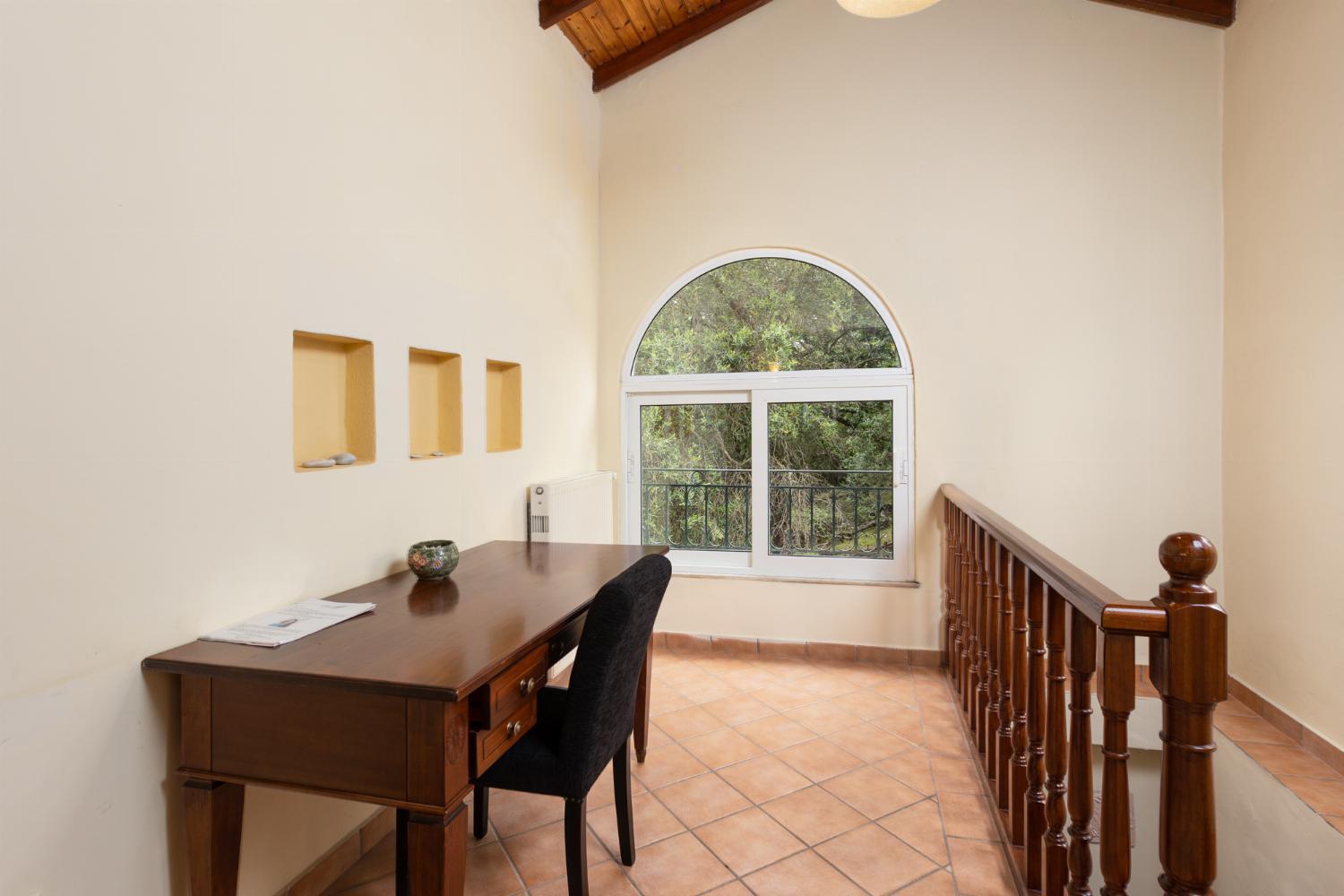 Eleni Villa Agnitsini