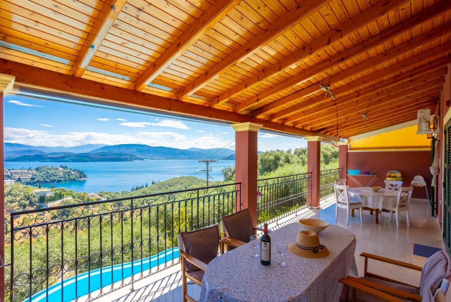 Bougainvillea Villa Gimari