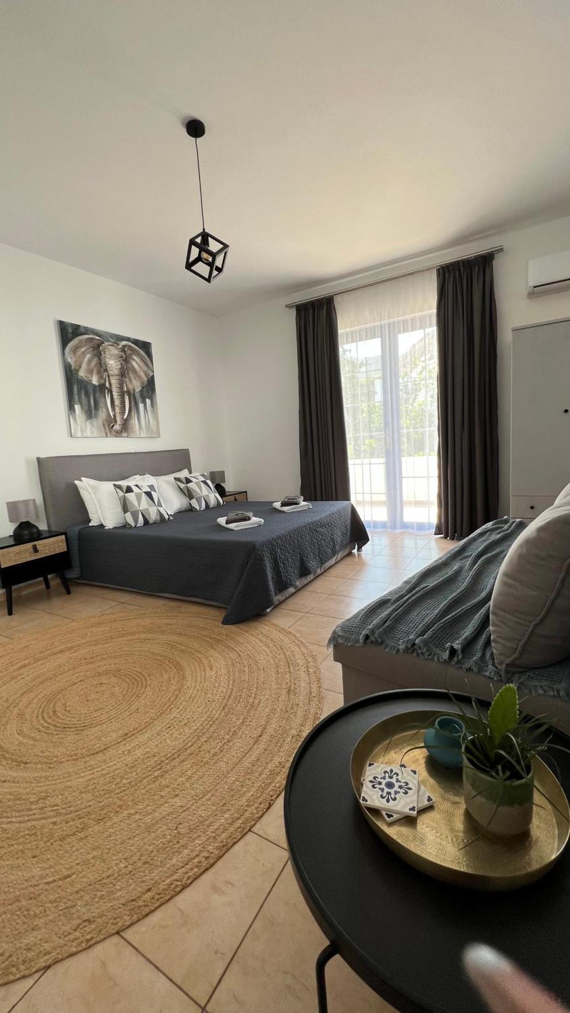 Elefanti Nani Apartment
