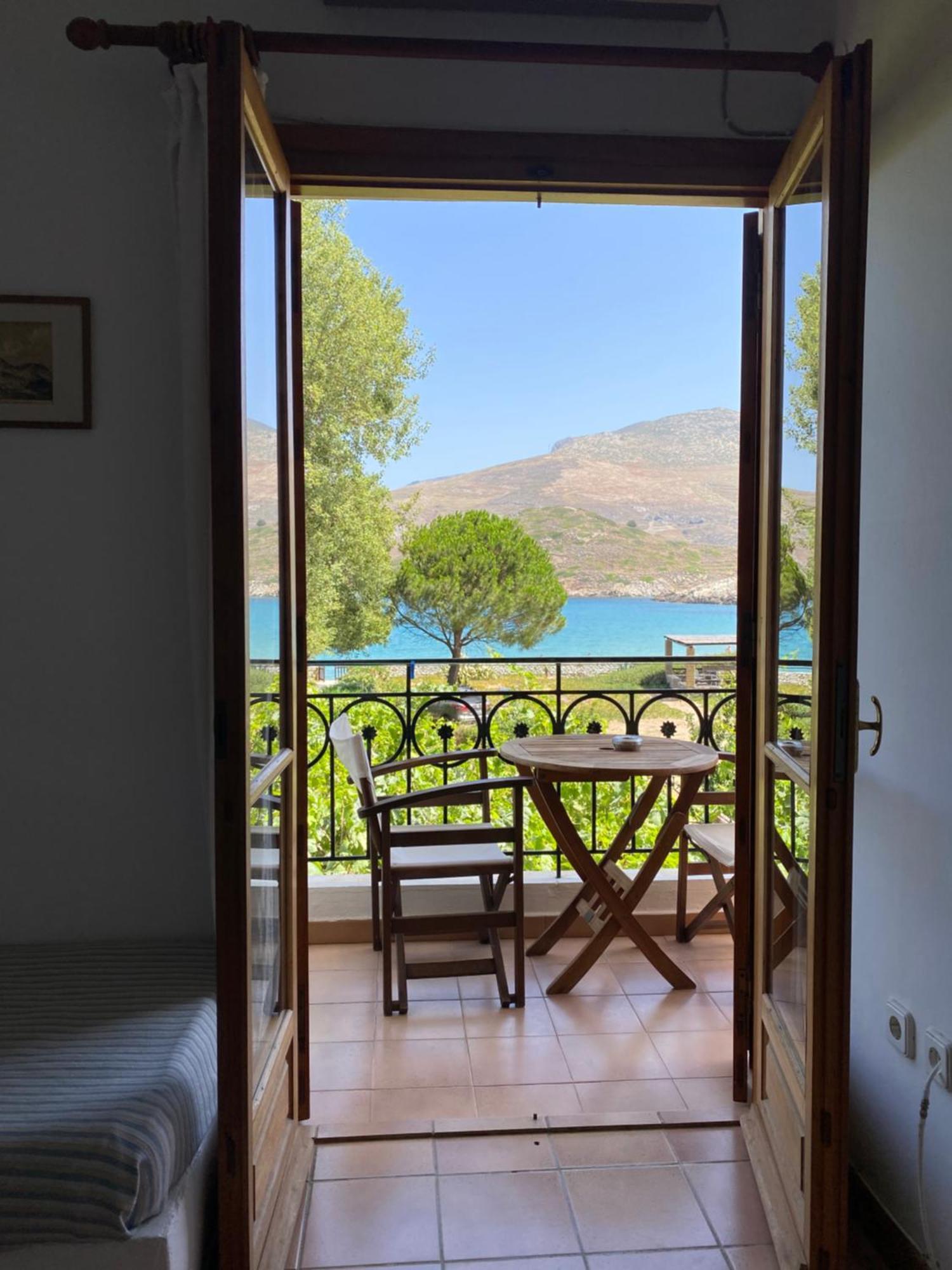 Mealos Apartment Skyros