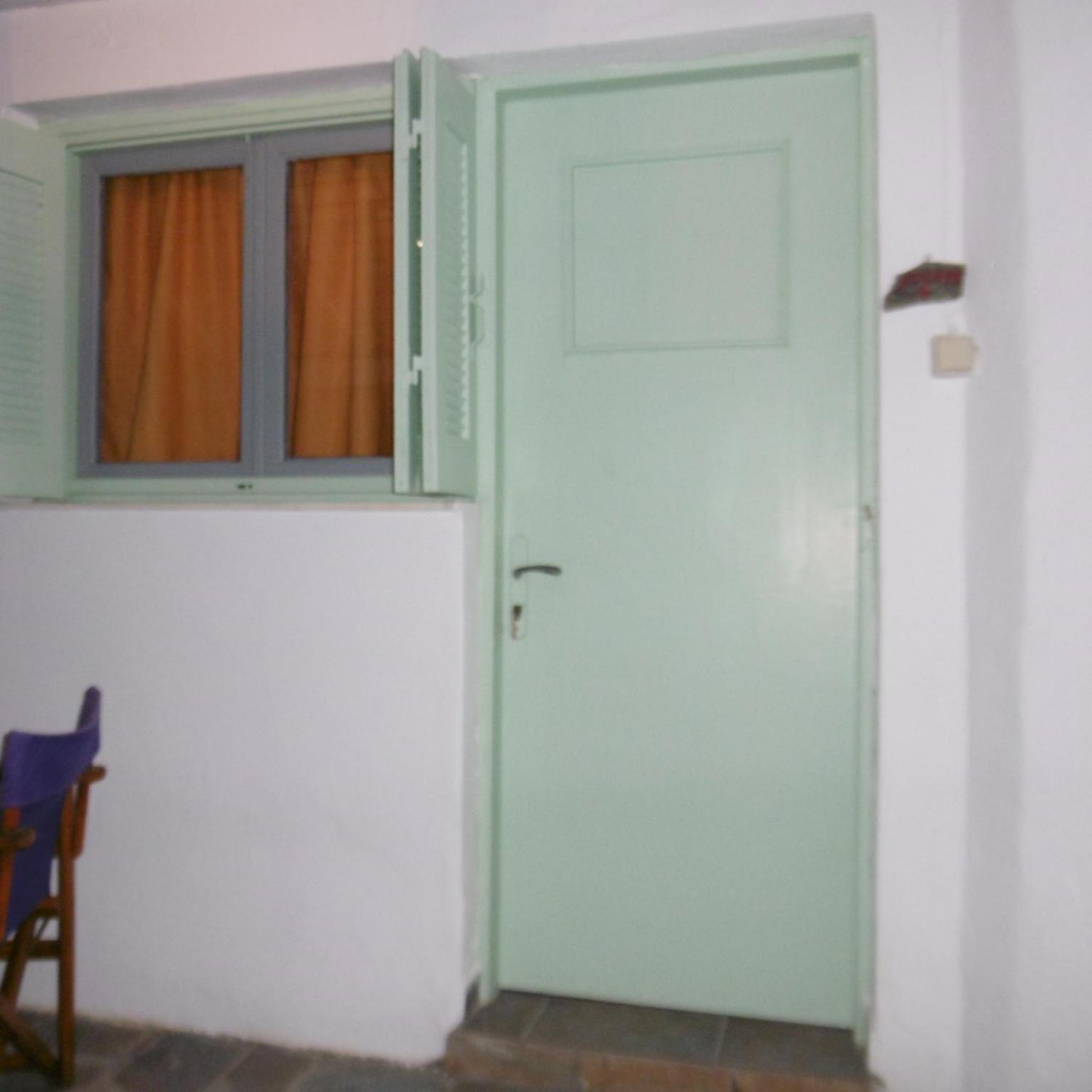 Guest house Koxilas Studios