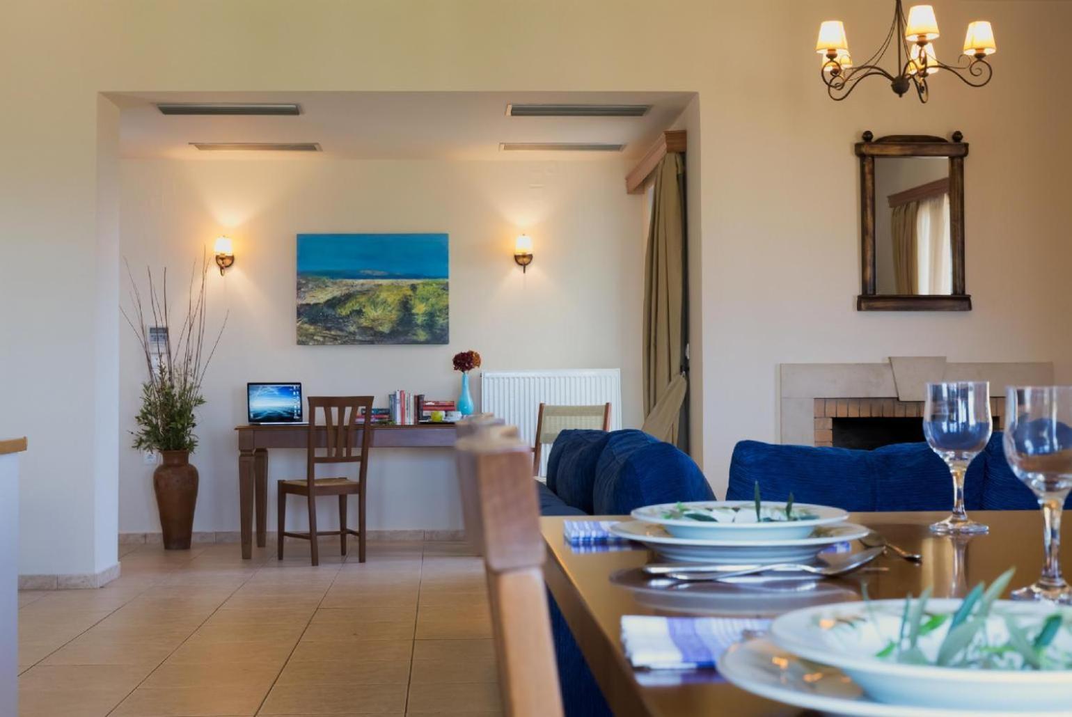 Ilia Villa Roussospition
