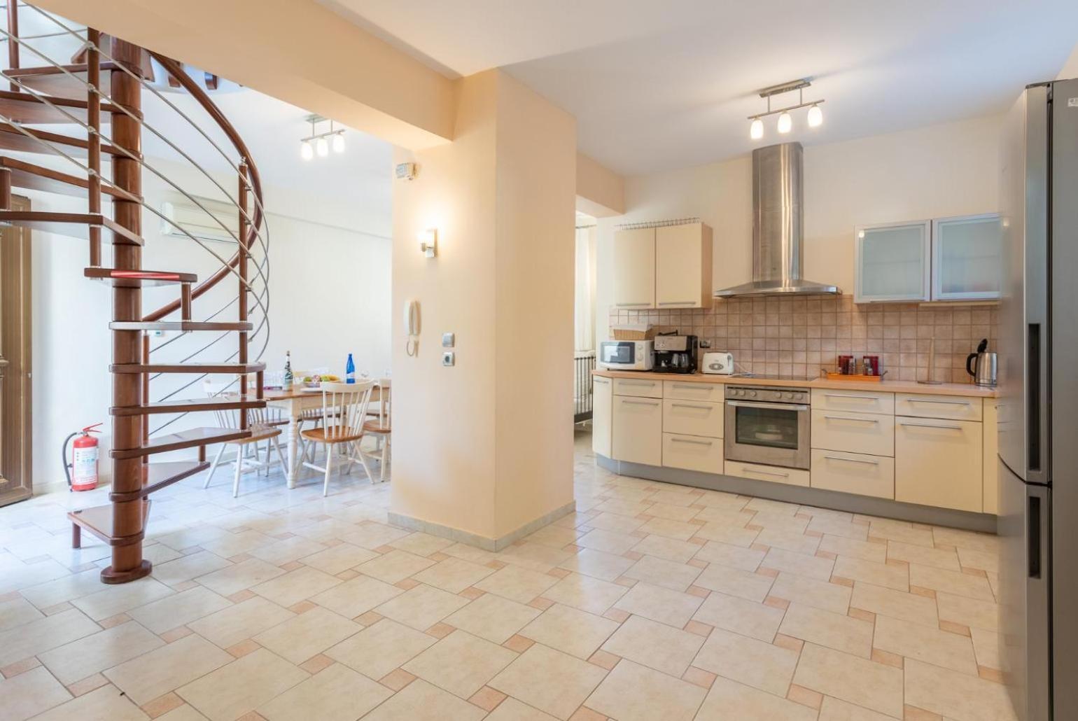Villa Ismini *