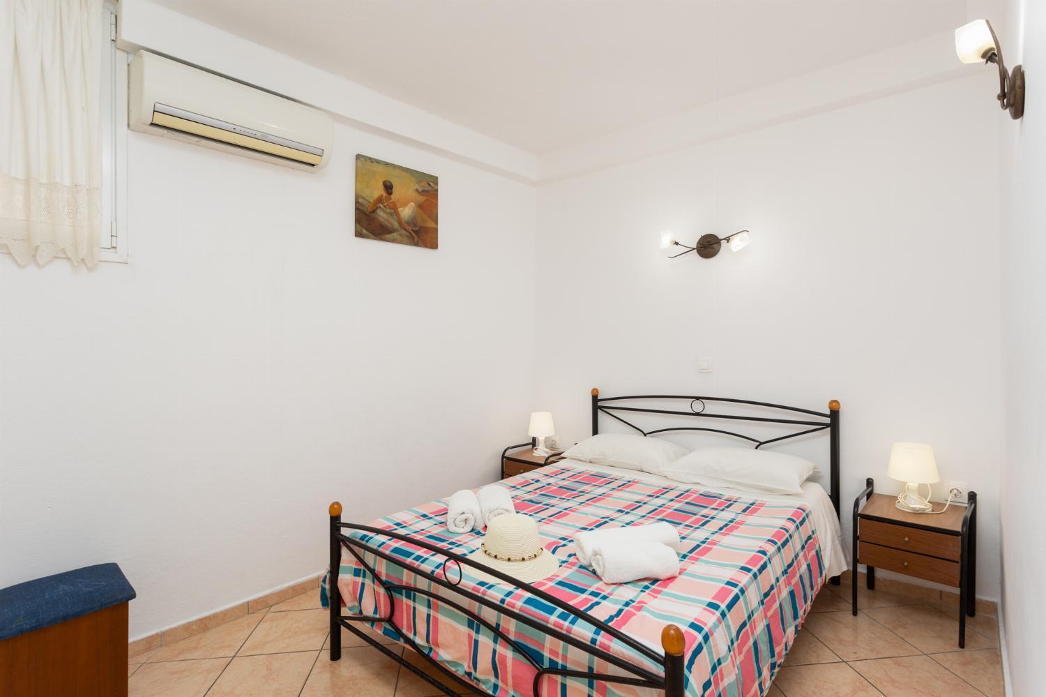 Dinos Apartment Katavolos