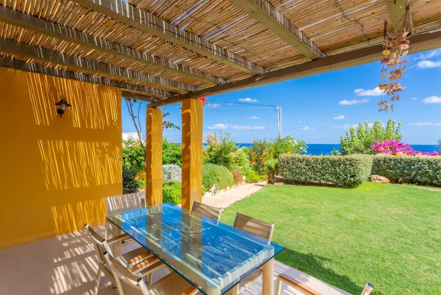 Liakada * Panormos (Crete)