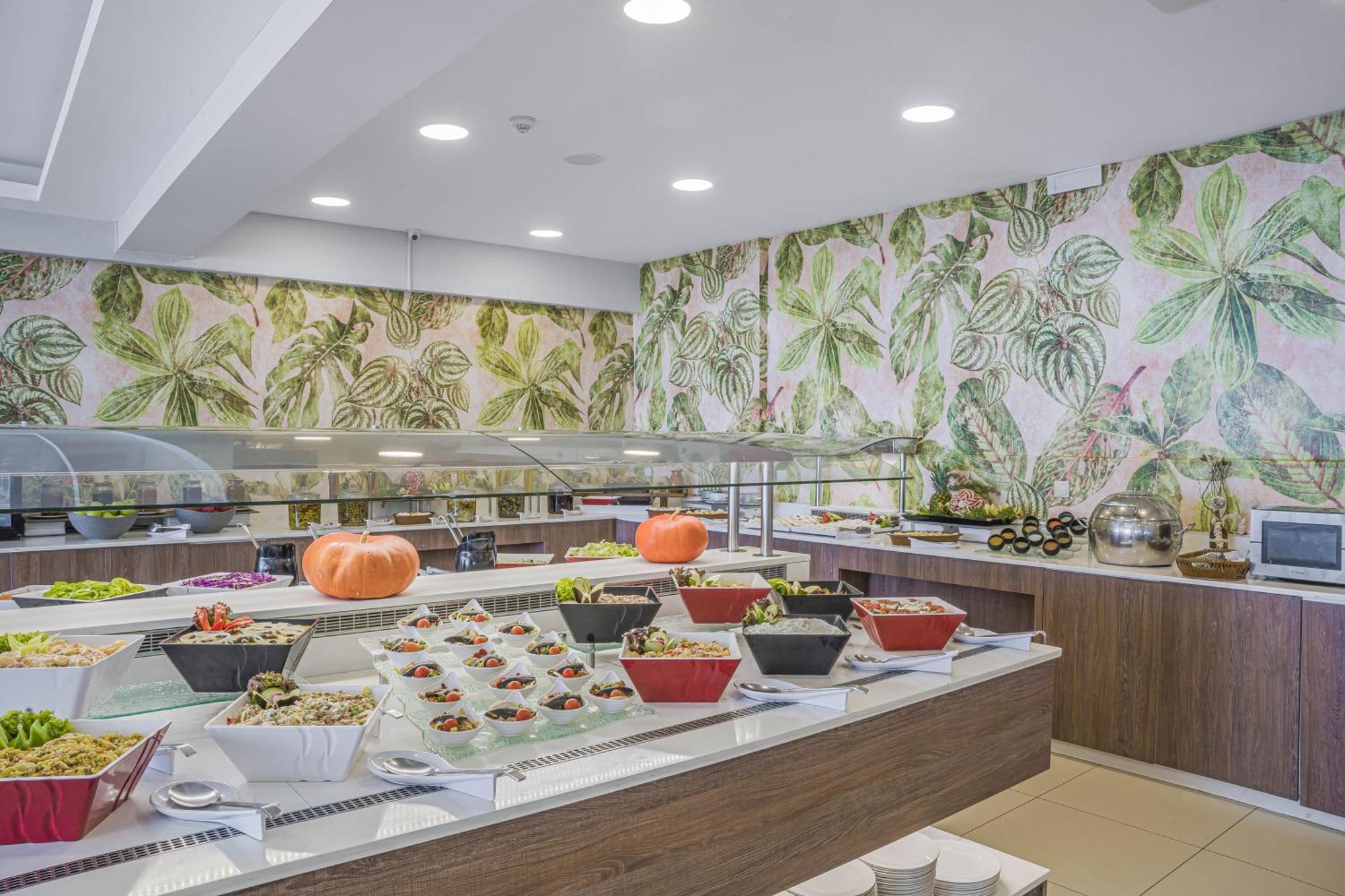 Panorama Village Hotel 4*