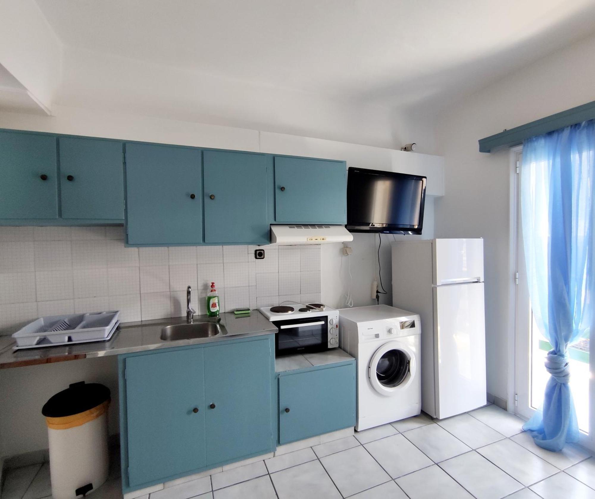 Fouli Studios & Apartments