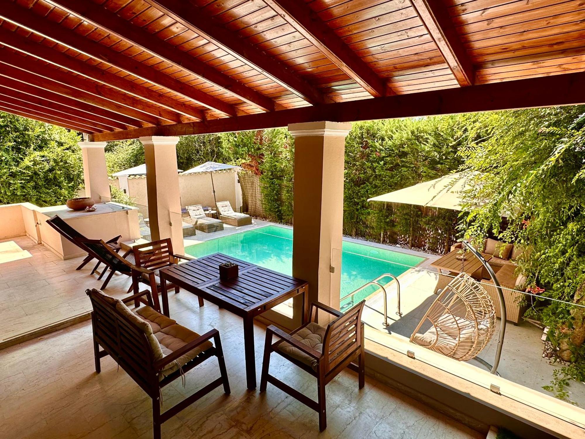 Villa Butterfly - Heated Private Pool & Jacuzzi *