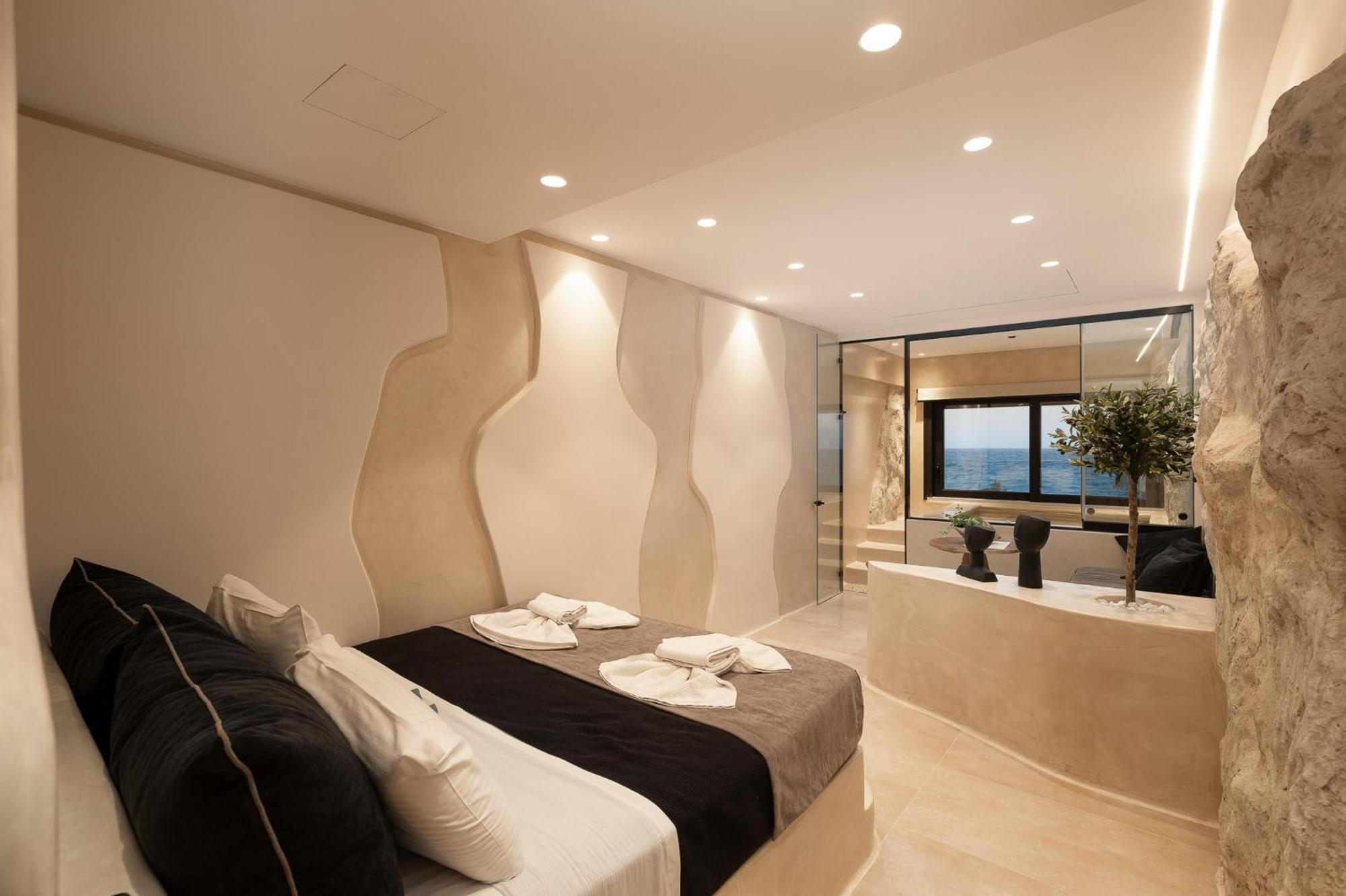 Portara Seaside Luxury