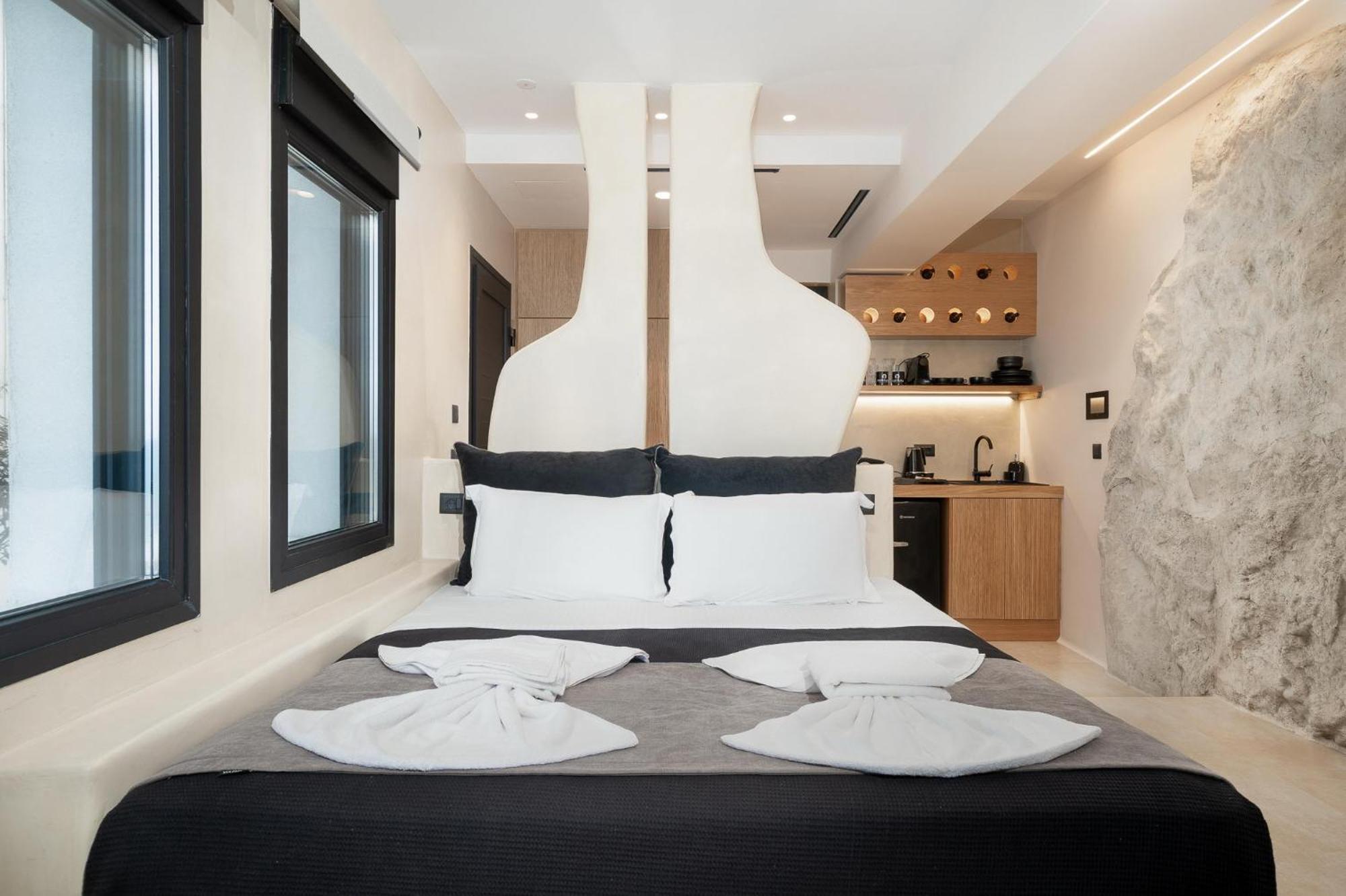 Portara Seaside Luxury
