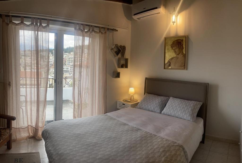 Cozy Loft - View Of The * Lamia