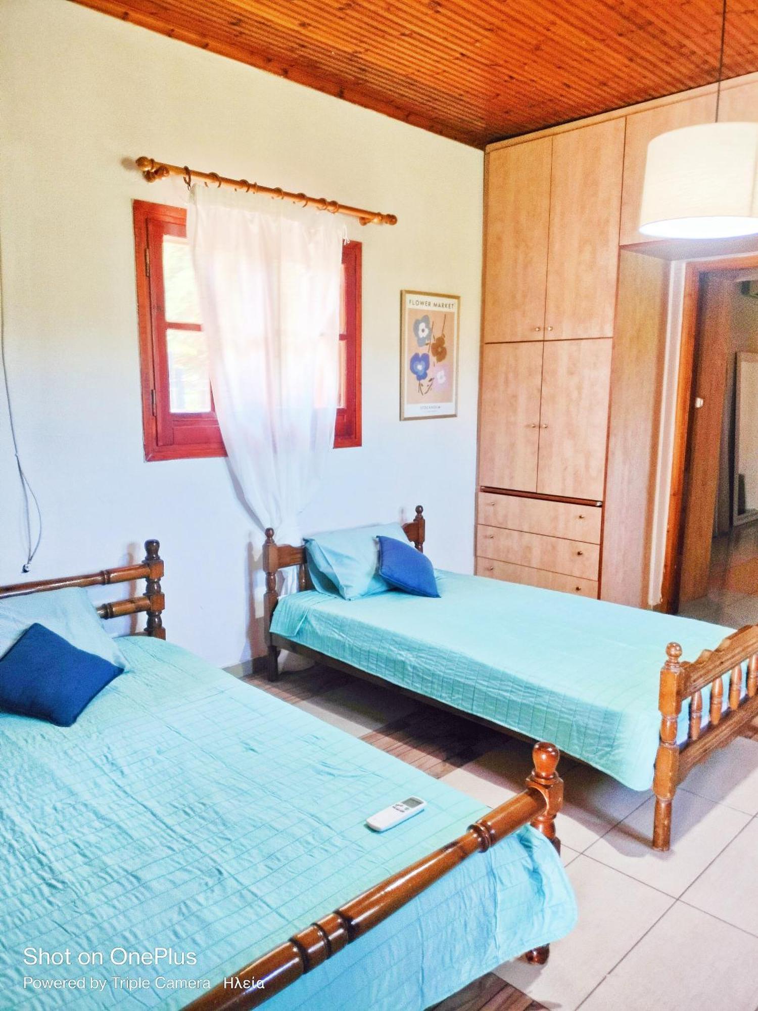 House Near Olympia Sleeps 6 Apartment
