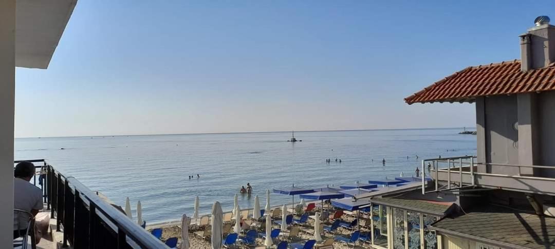 Hotel Nepheli 2*
