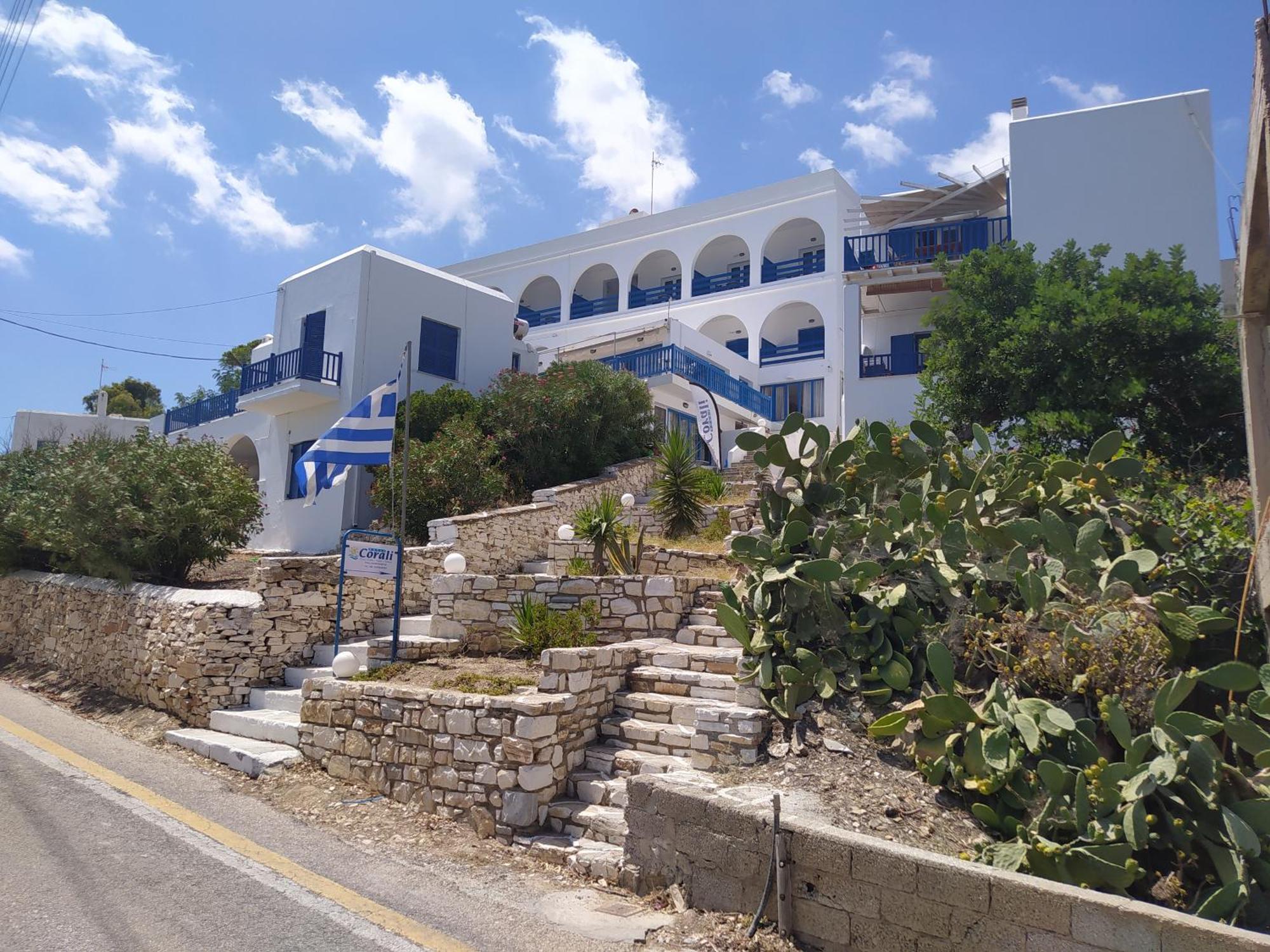Corali Hotel Piso Livadi