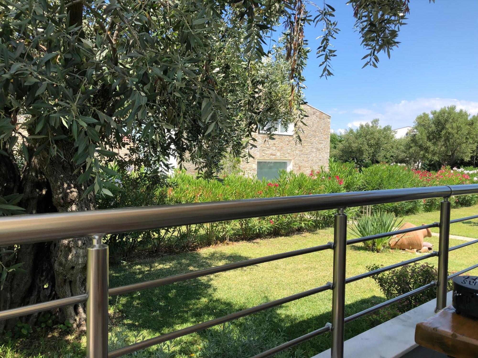 Villa Arhondula *