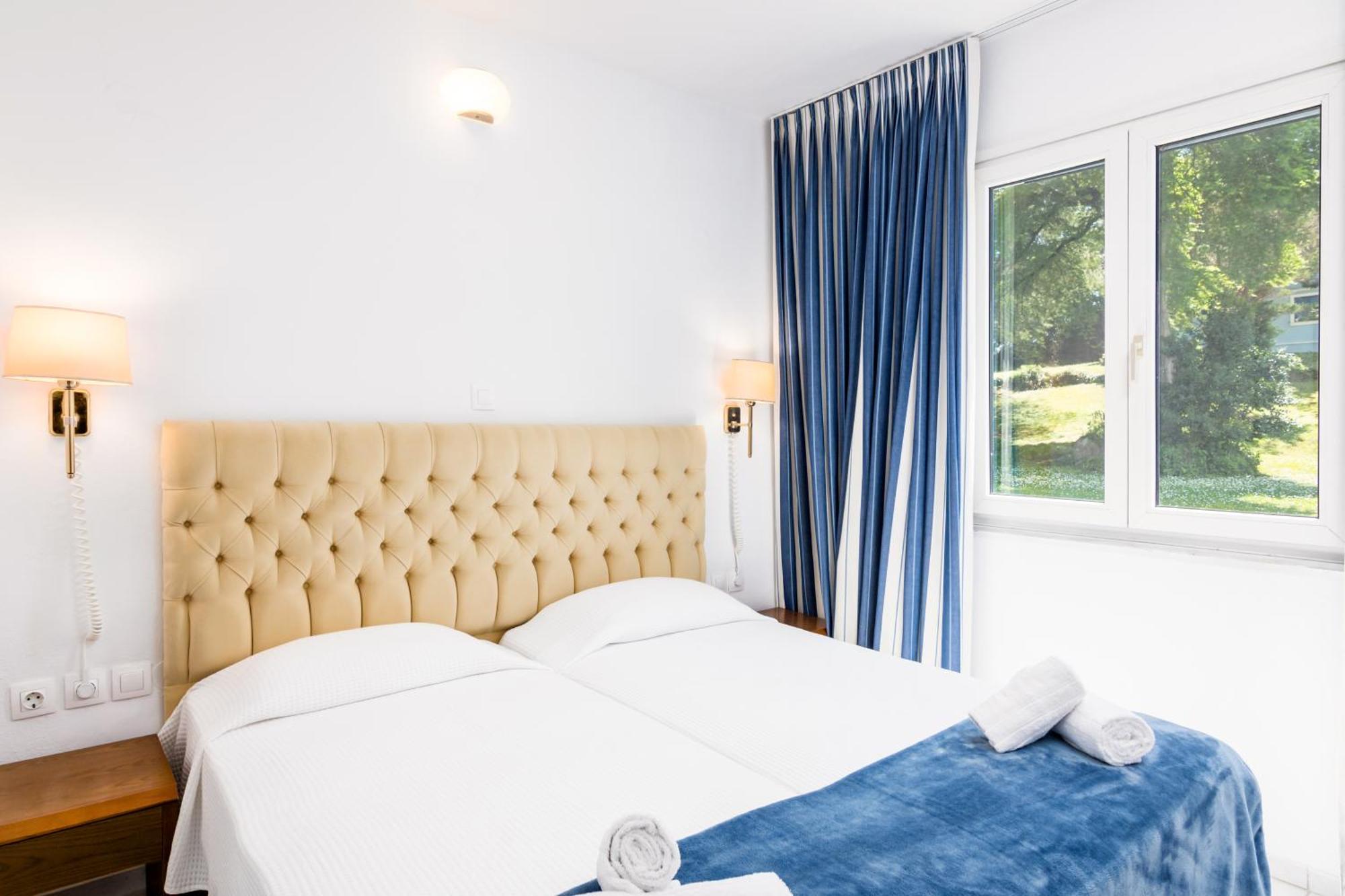 Helion Aparthotel