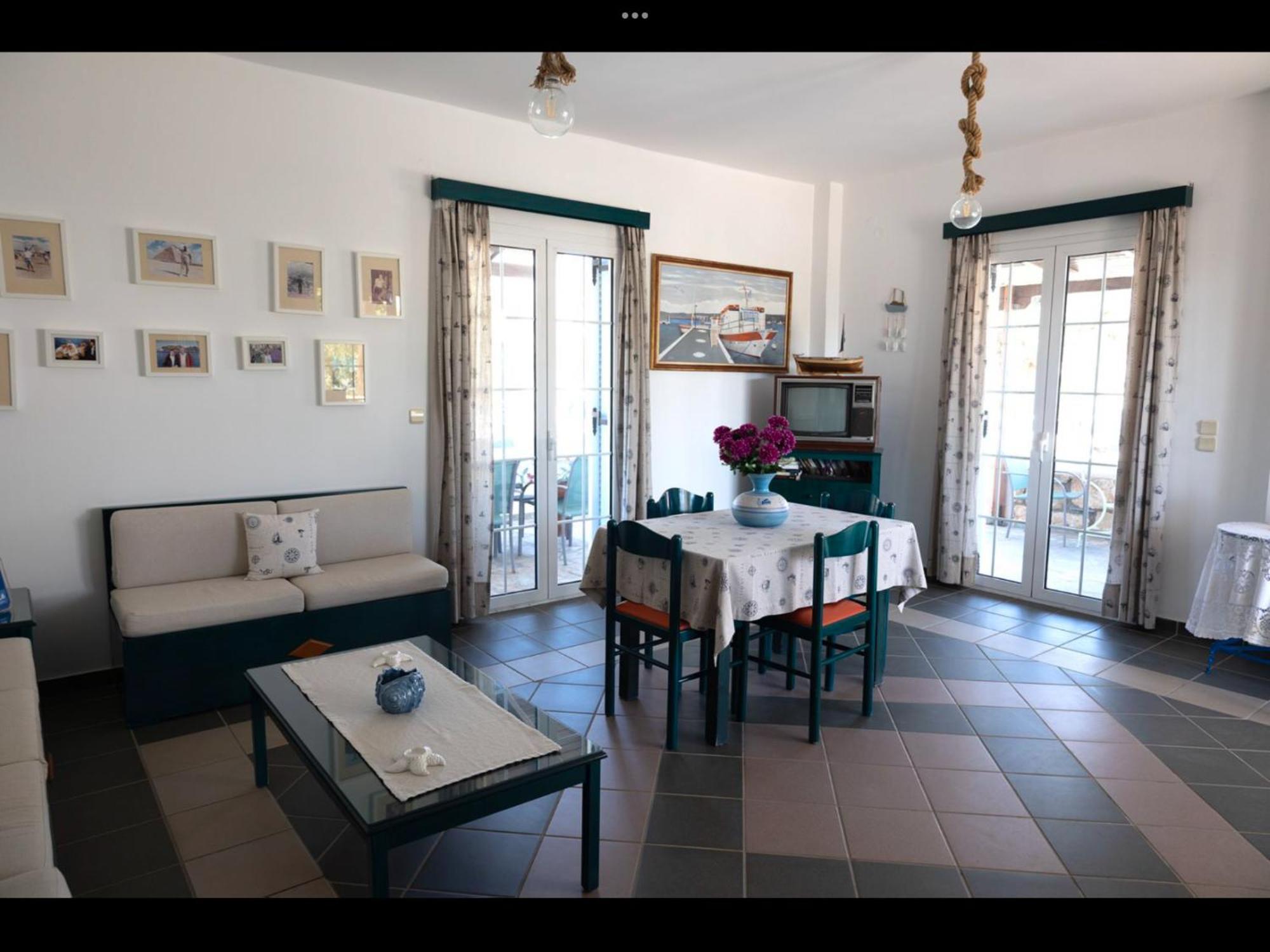 Papoulias Apartment