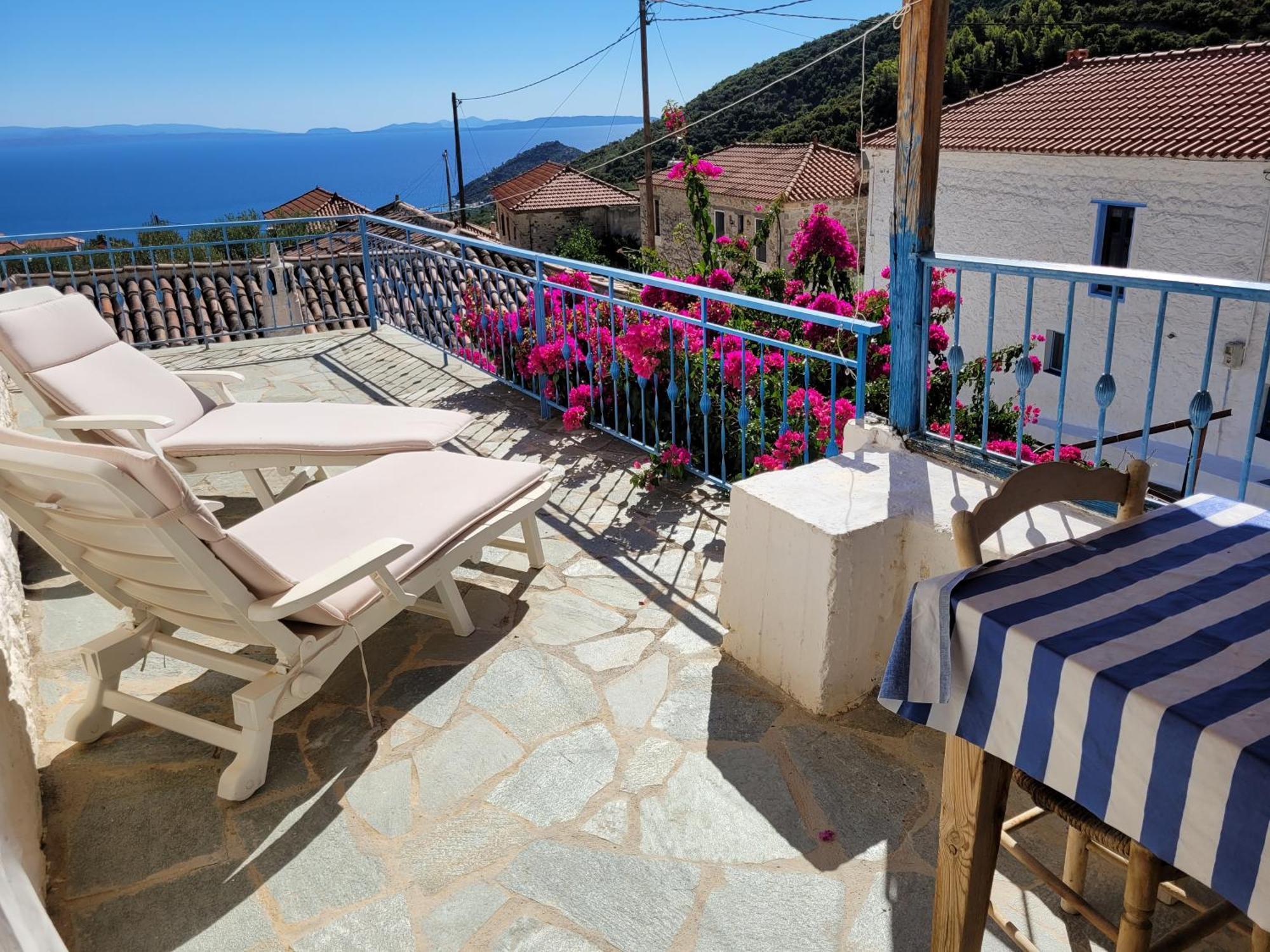 Lovely Traditionnal House With Sea View *