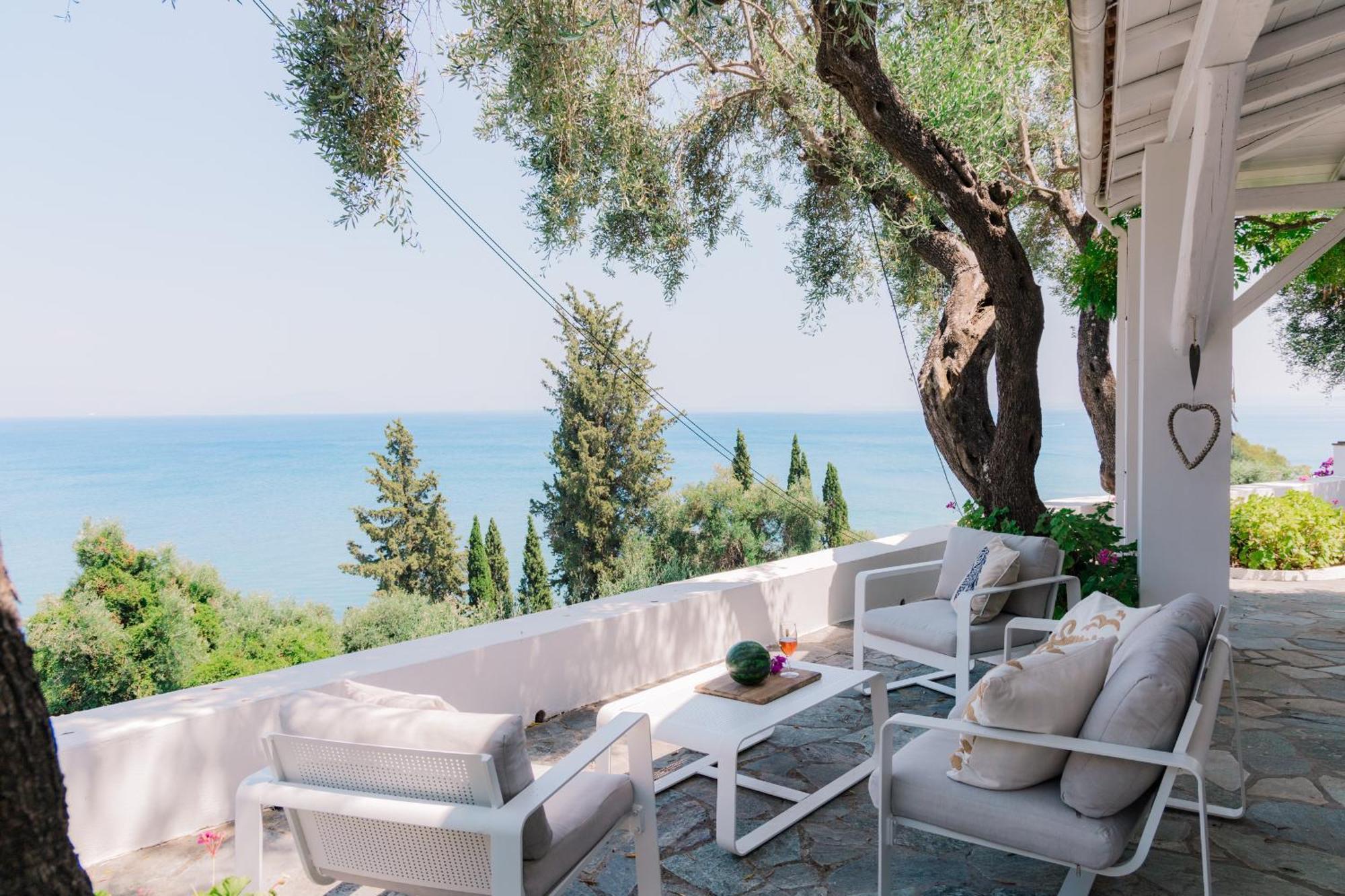 Zoela Corfu - 2 Seperate With Full Privacy Holiday home *