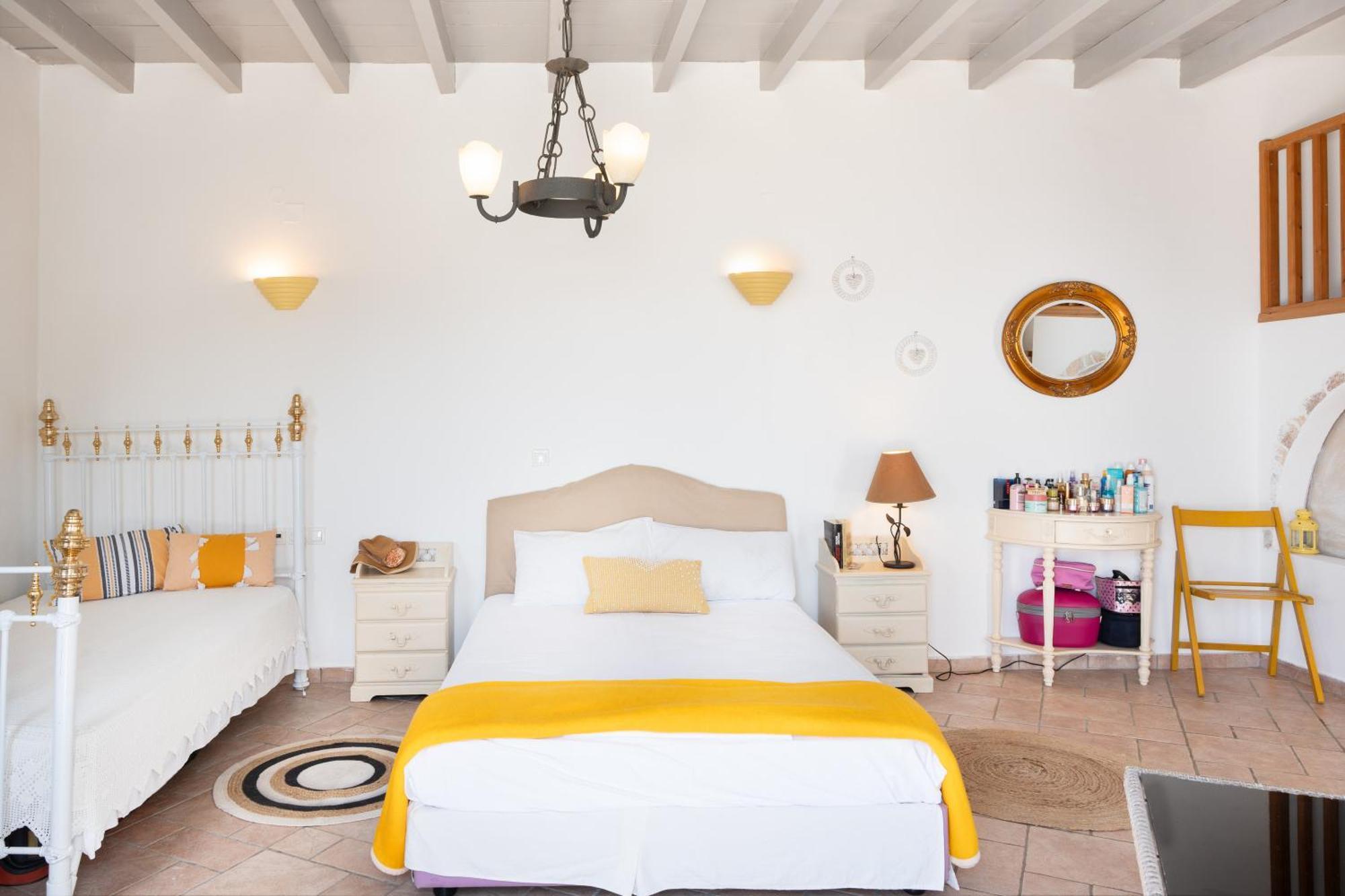 Kimolos Guest house *