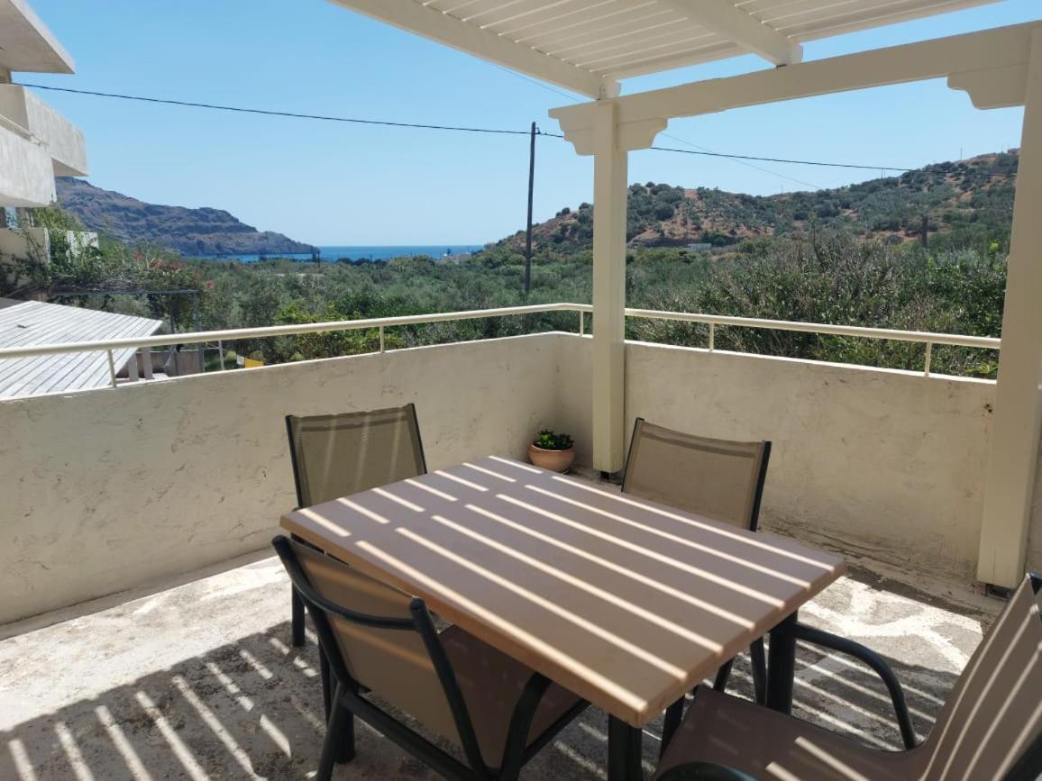 Antonis Apts, Physio Fitness Retreats * Plakias