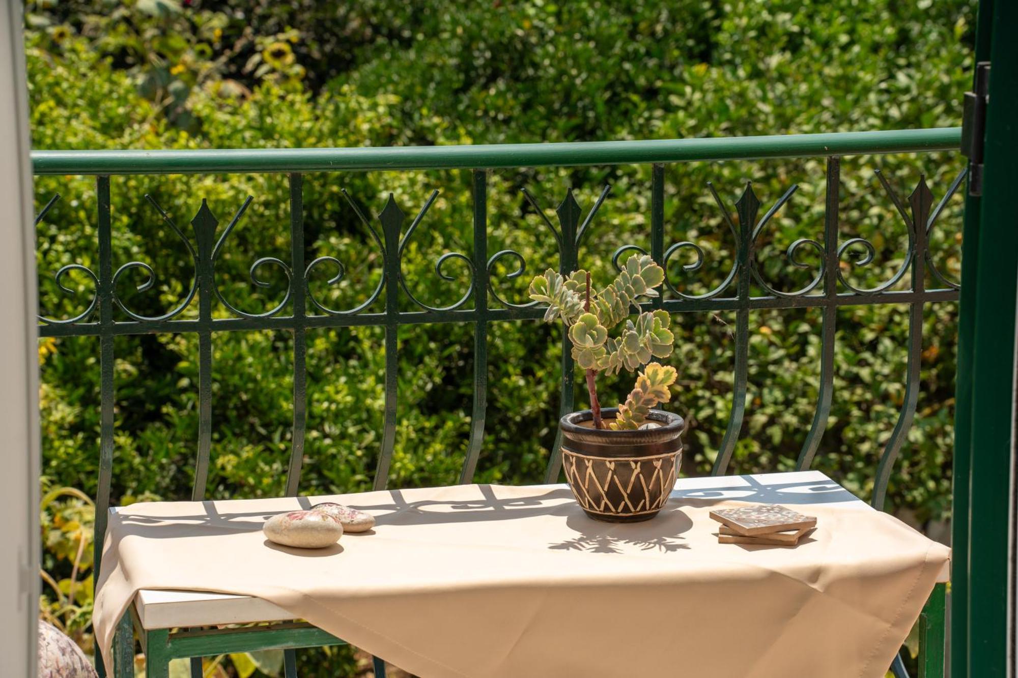 Ariadni Sea View Apartment Minia