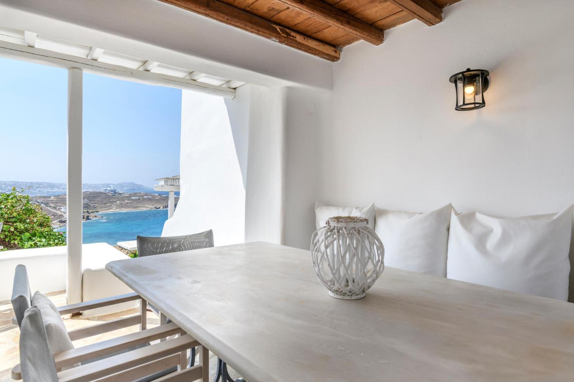 Seablue * Houlakia (Mykonos)