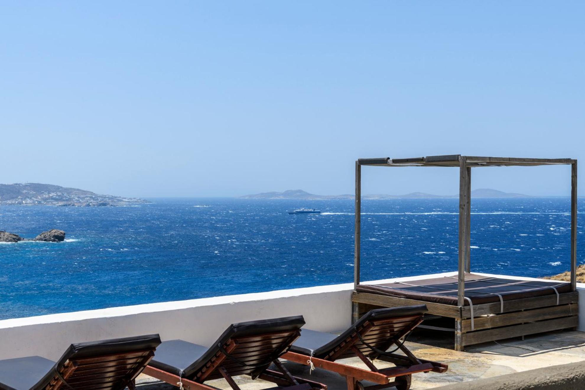Seablue Villa *