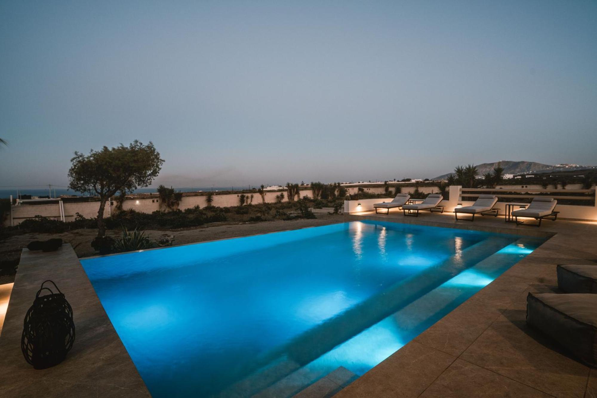 Villa Echo Fira (Santorini)