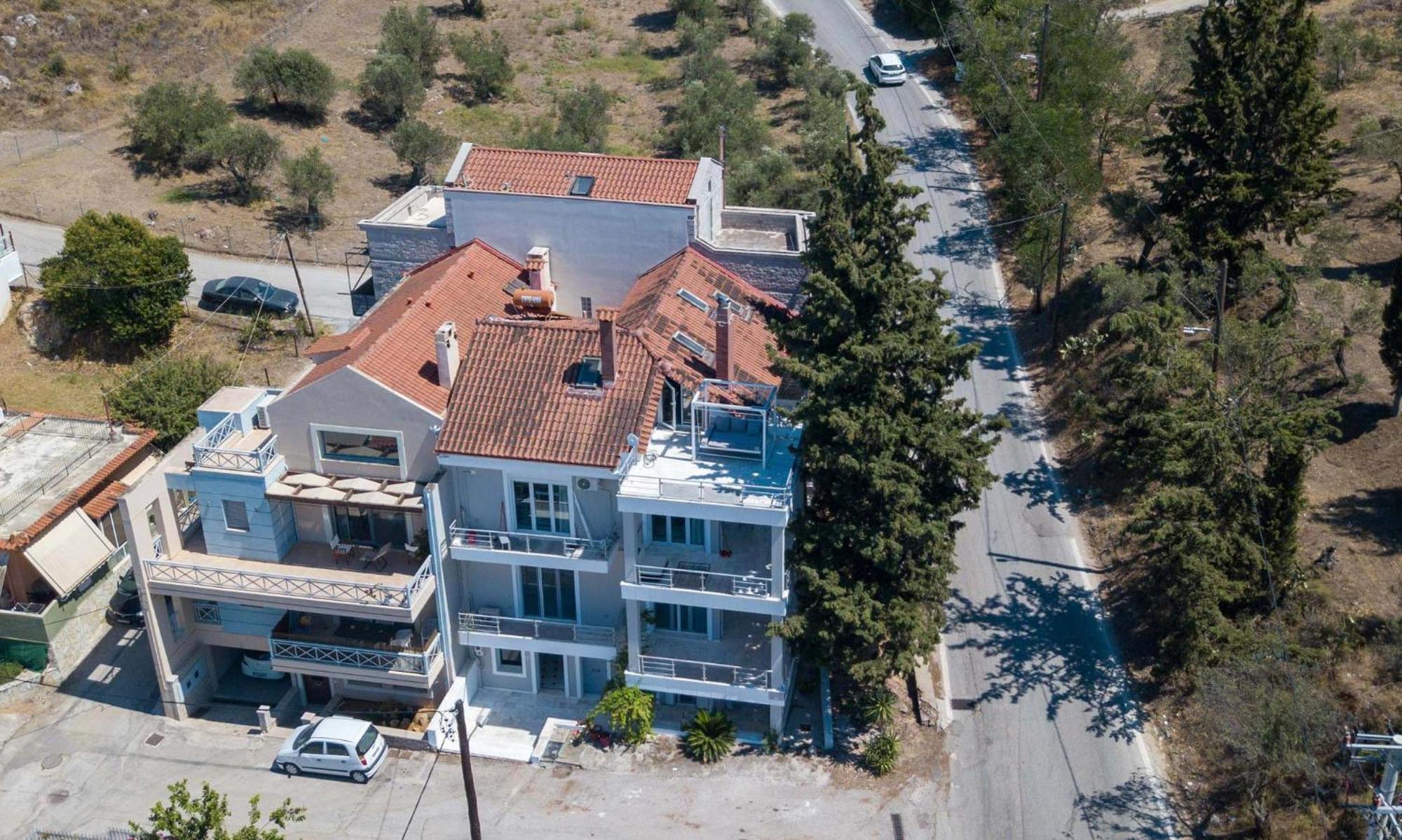Bourtzi View Villa *