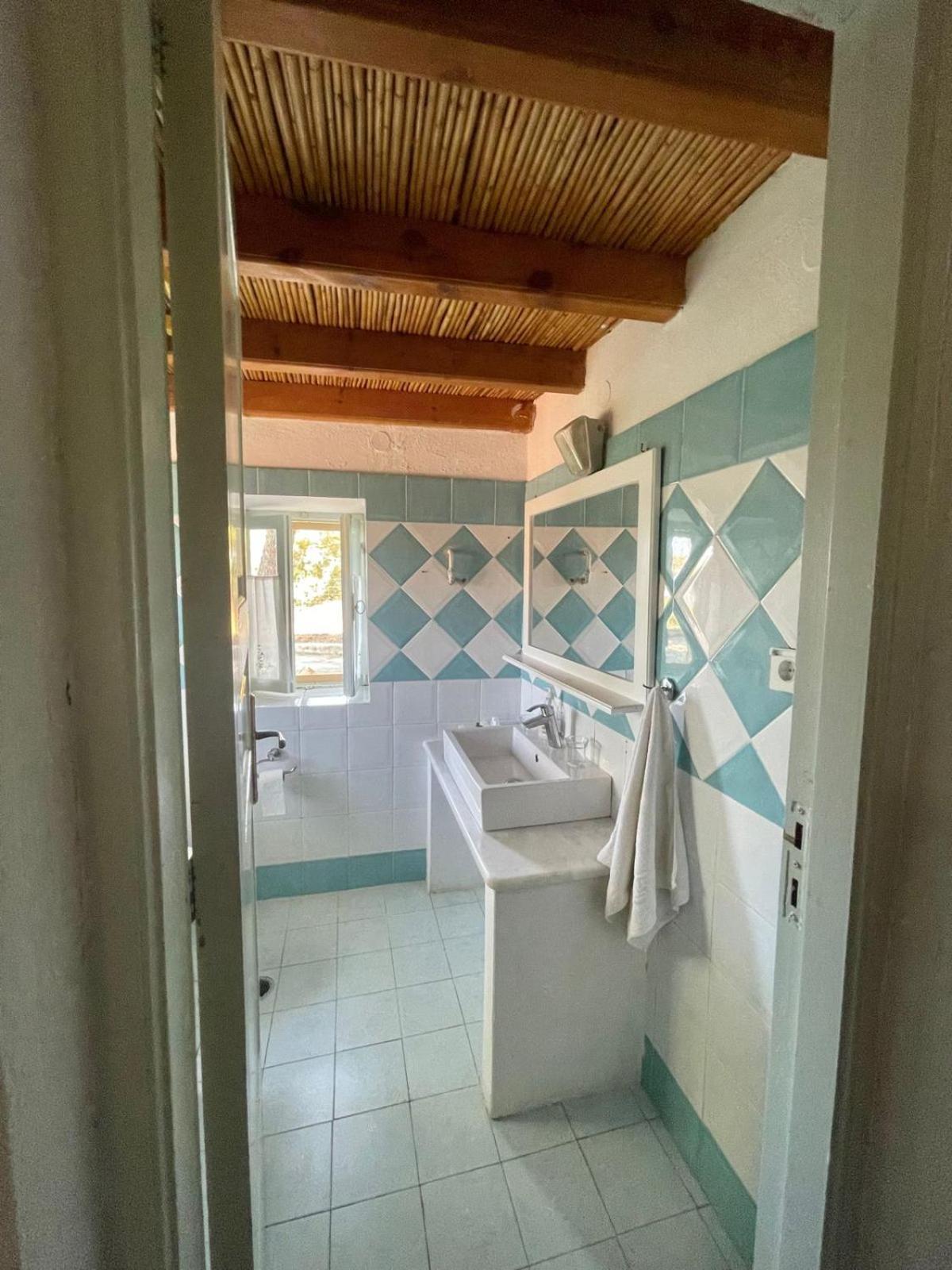 Petrino 2 - Traditional Lerian House