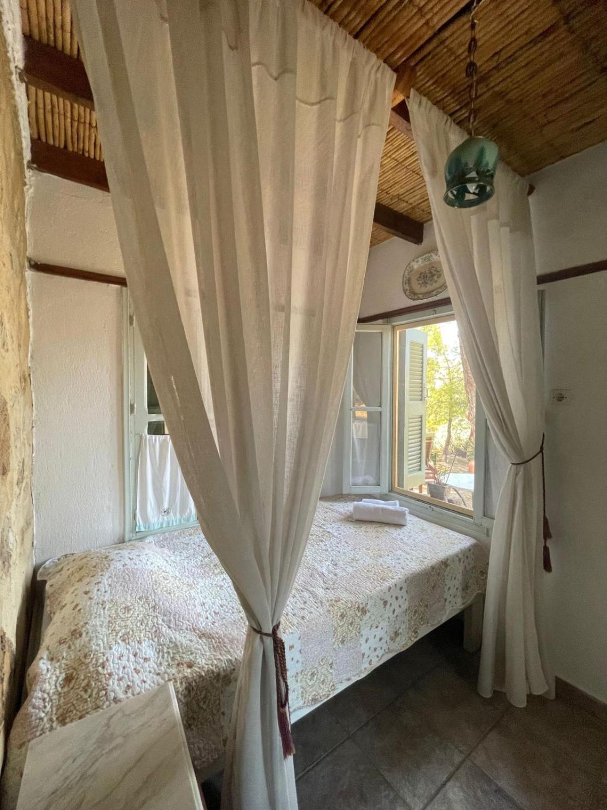 Holiday home Petrino 2 - Traditional Lerian House Lakkion