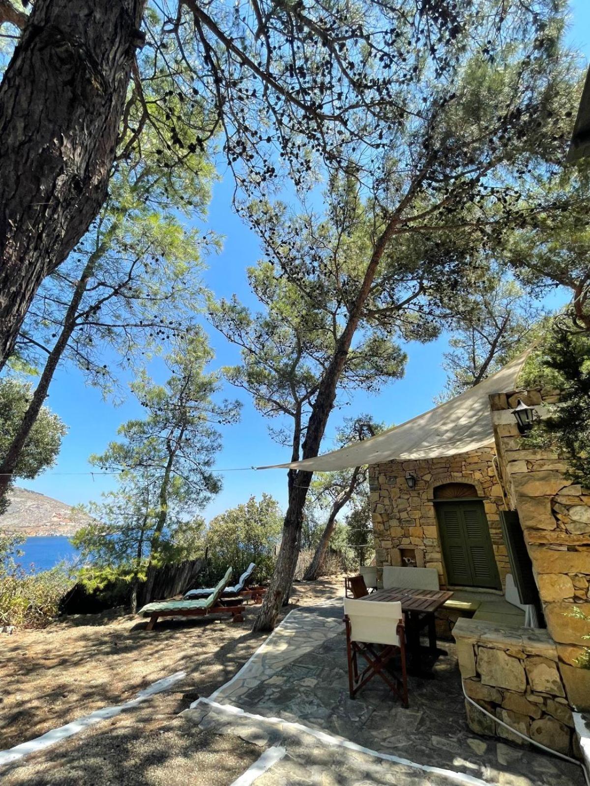 Petrino 2 - Traditional Lerian House Holiday home