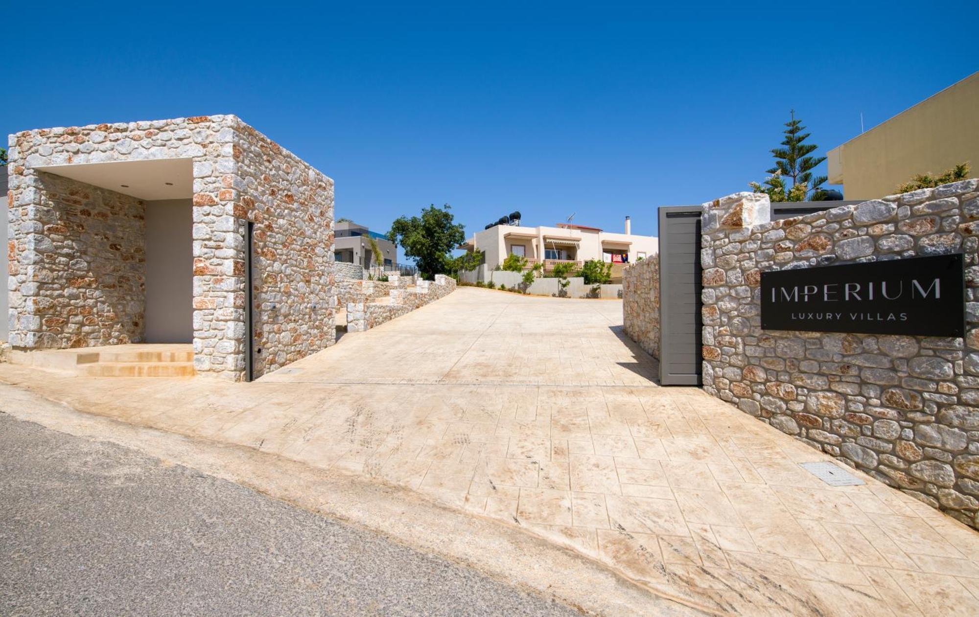 Imperium Luxury Villas-sauna, Jacuzzi, Heated Pool & Gym-chania *