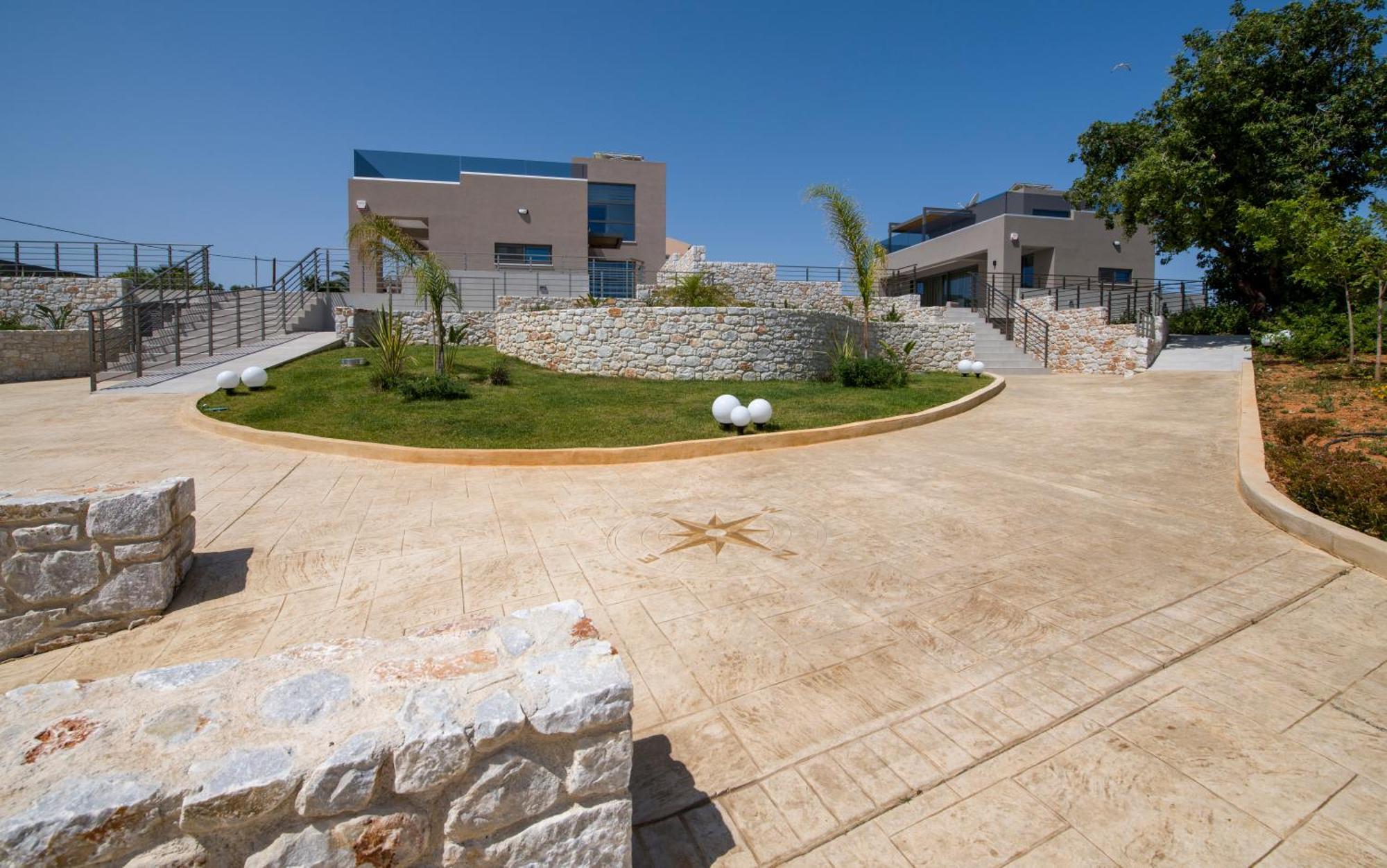 Imperium Luxury Villas-sauna, Jacuzzi, Heated Pool & Gym-chania