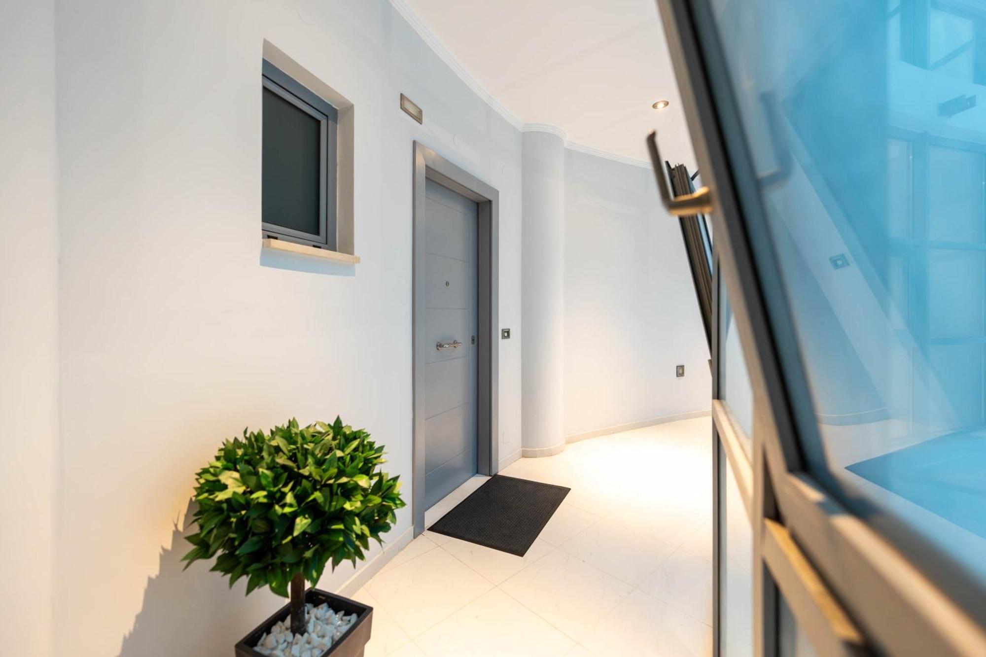 Byron Luxury Apartment *