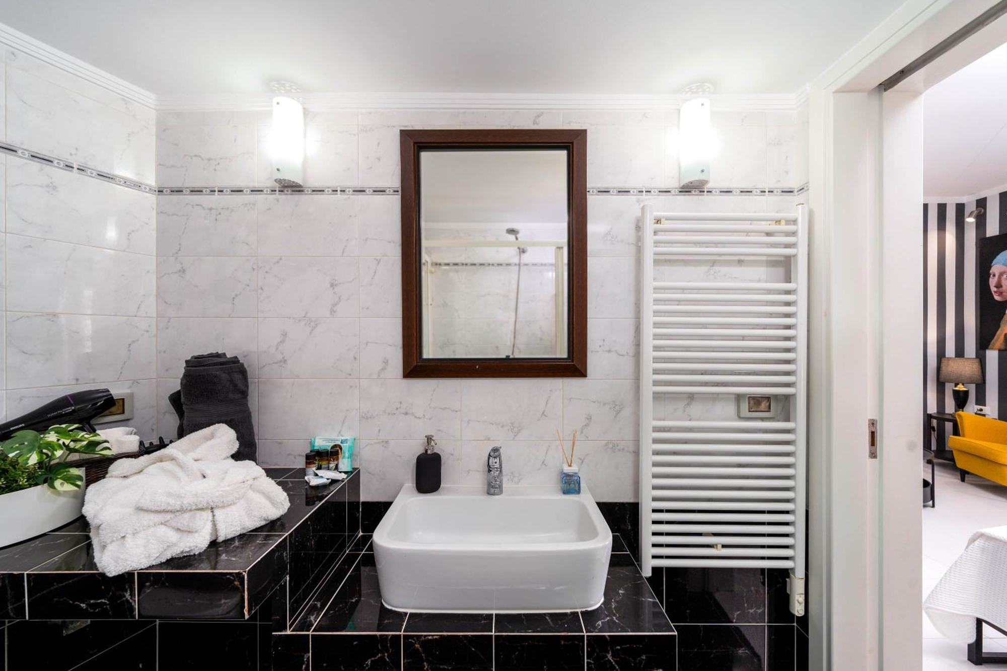Byron Luxury