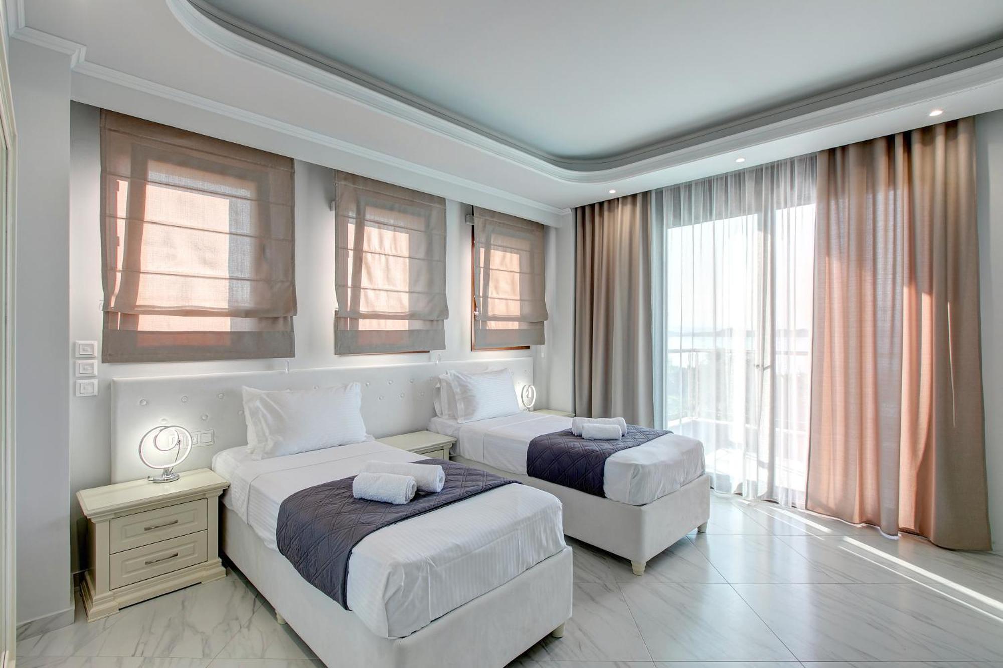 Chrisa Villa