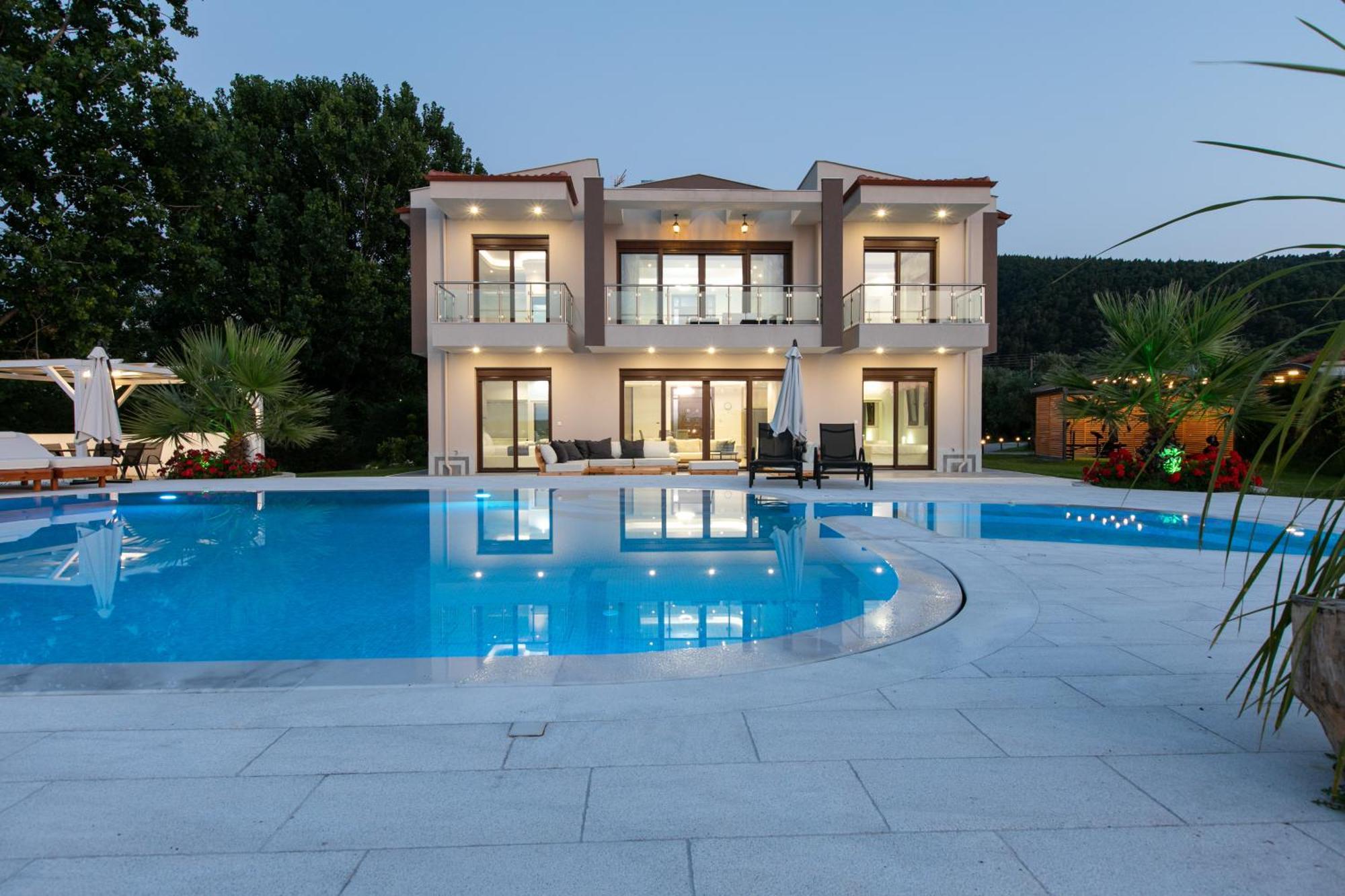 Chrisa Villa