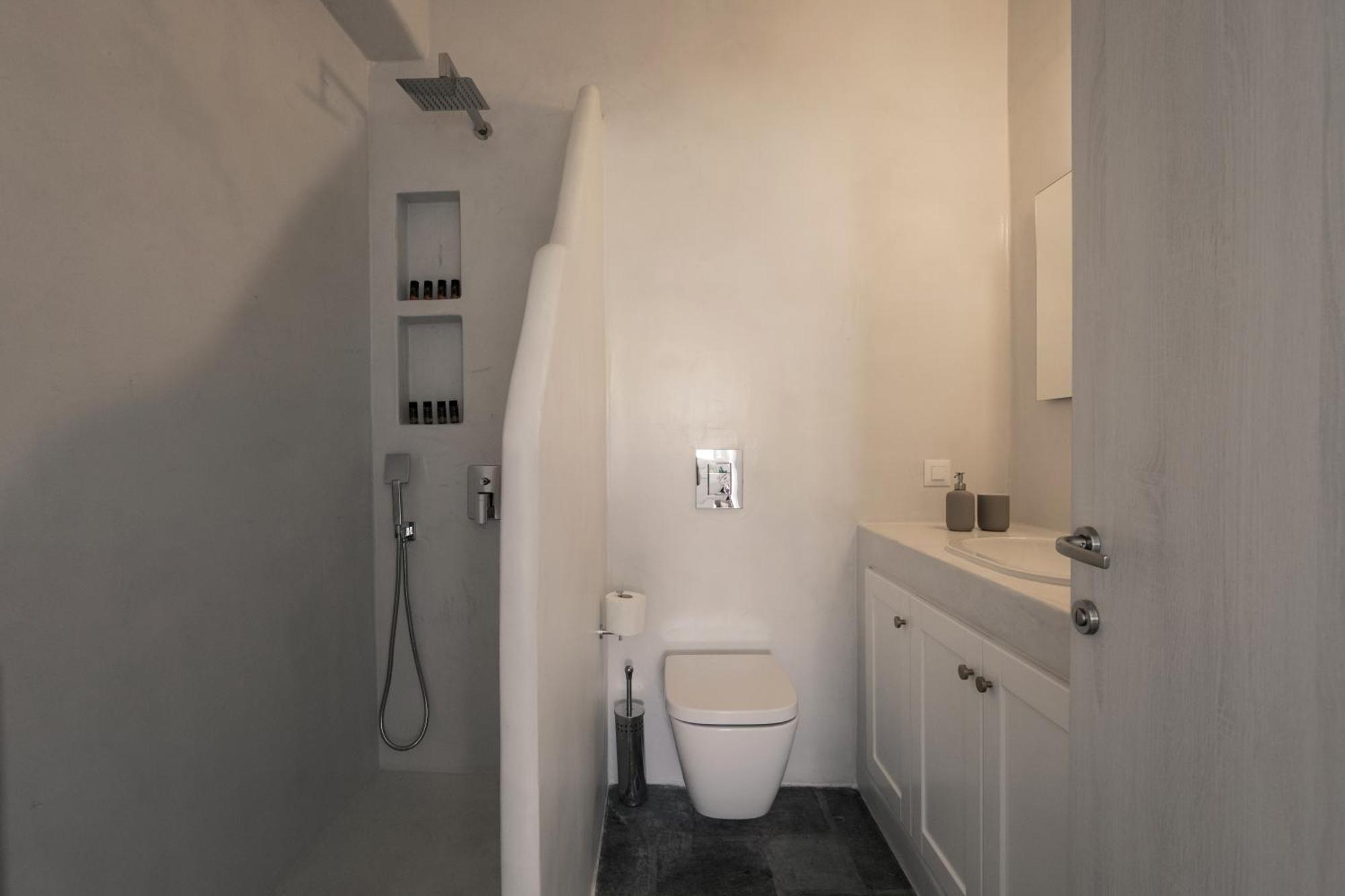 Fos Apartment *