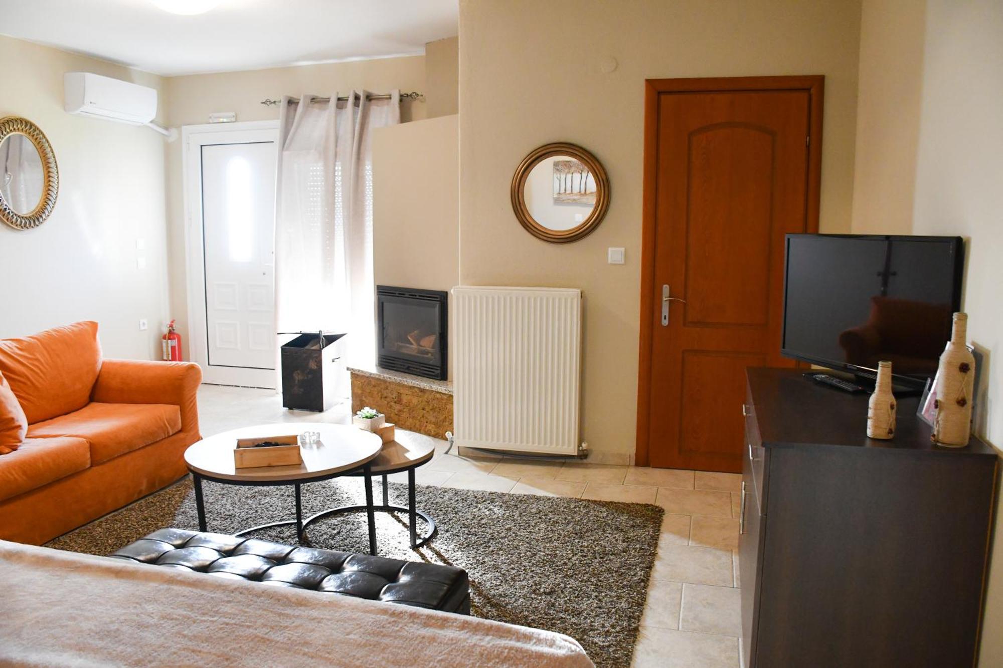 Guest house Toula Angistron
