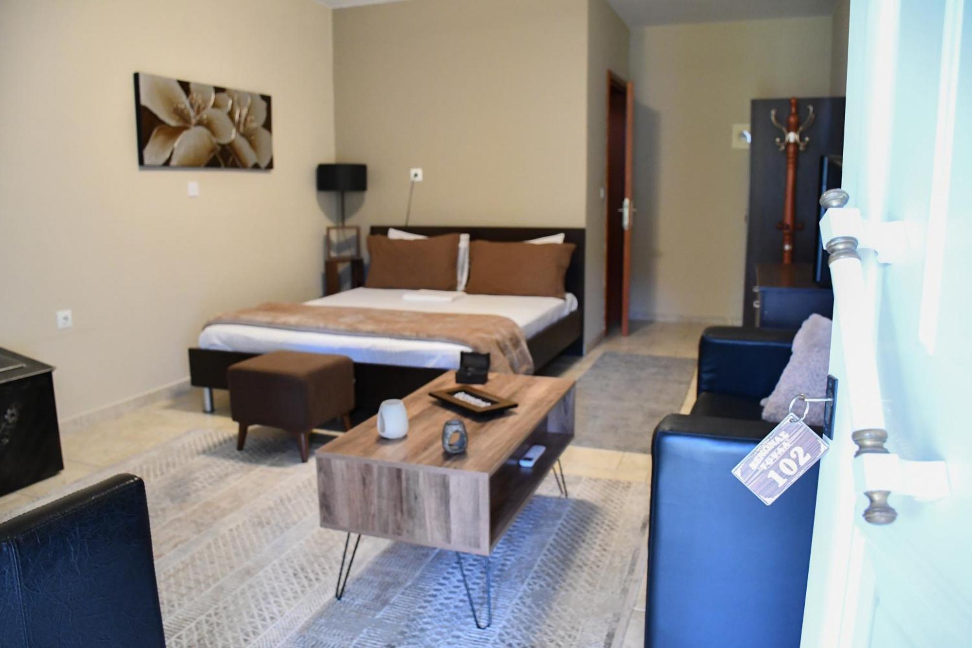 Toula Guest house *
