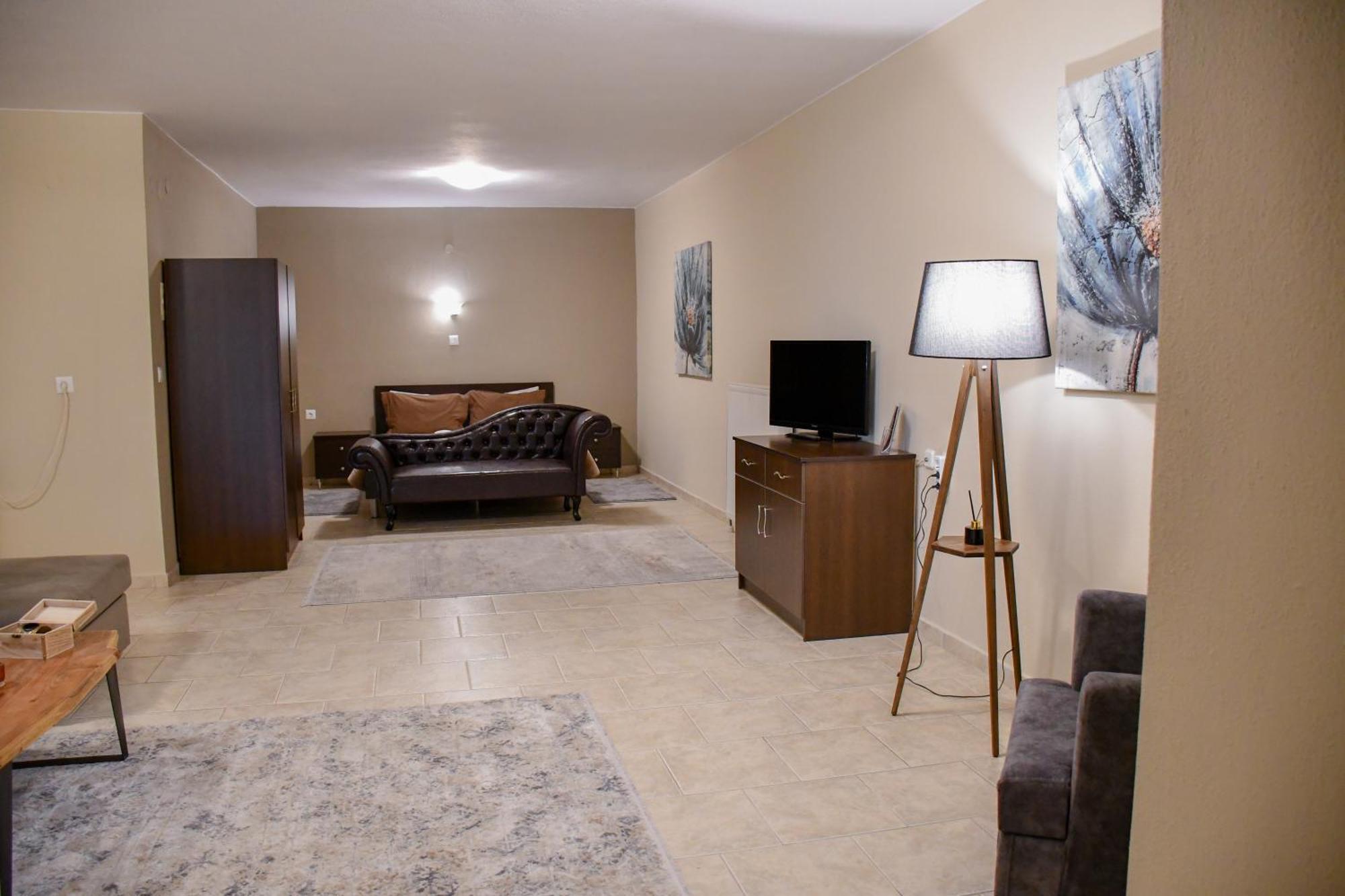 Guest house Toula Angistron