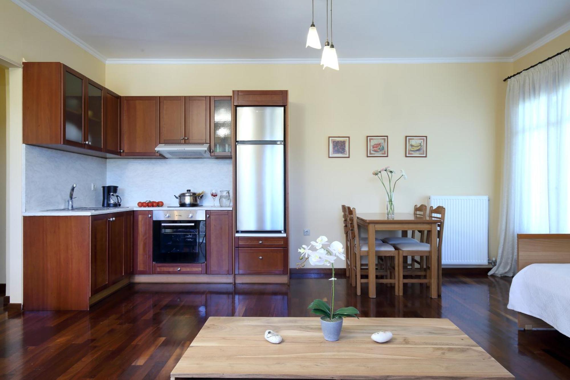 Apartment Corina Apolpaina