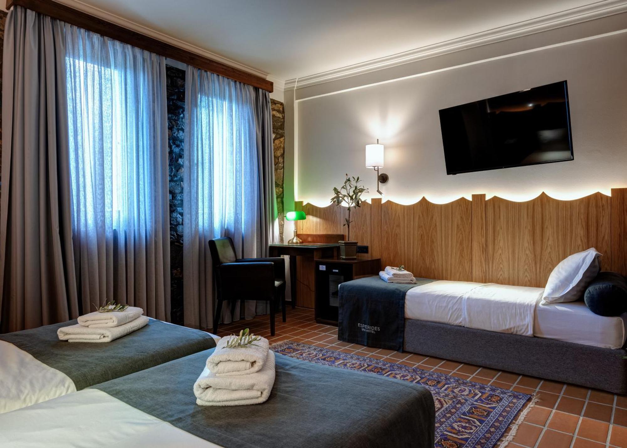 Hotel εσπερίδες