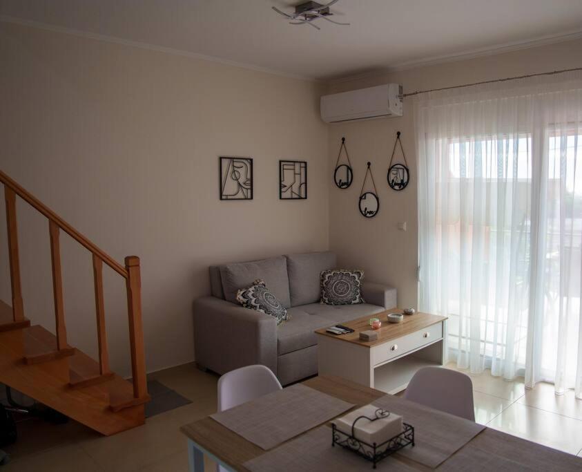 Mannou House Villa *