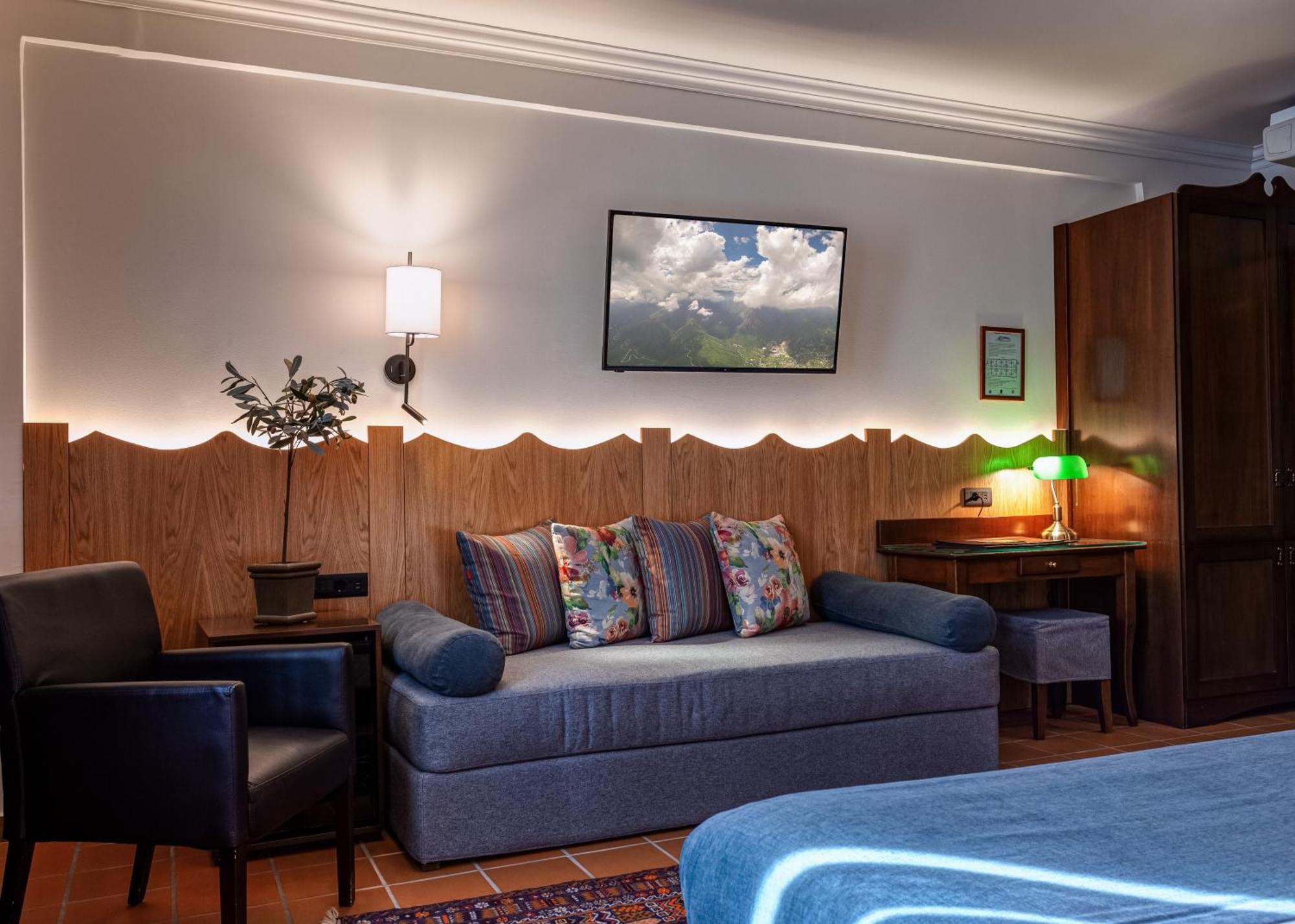 Hotel εσπερίδες