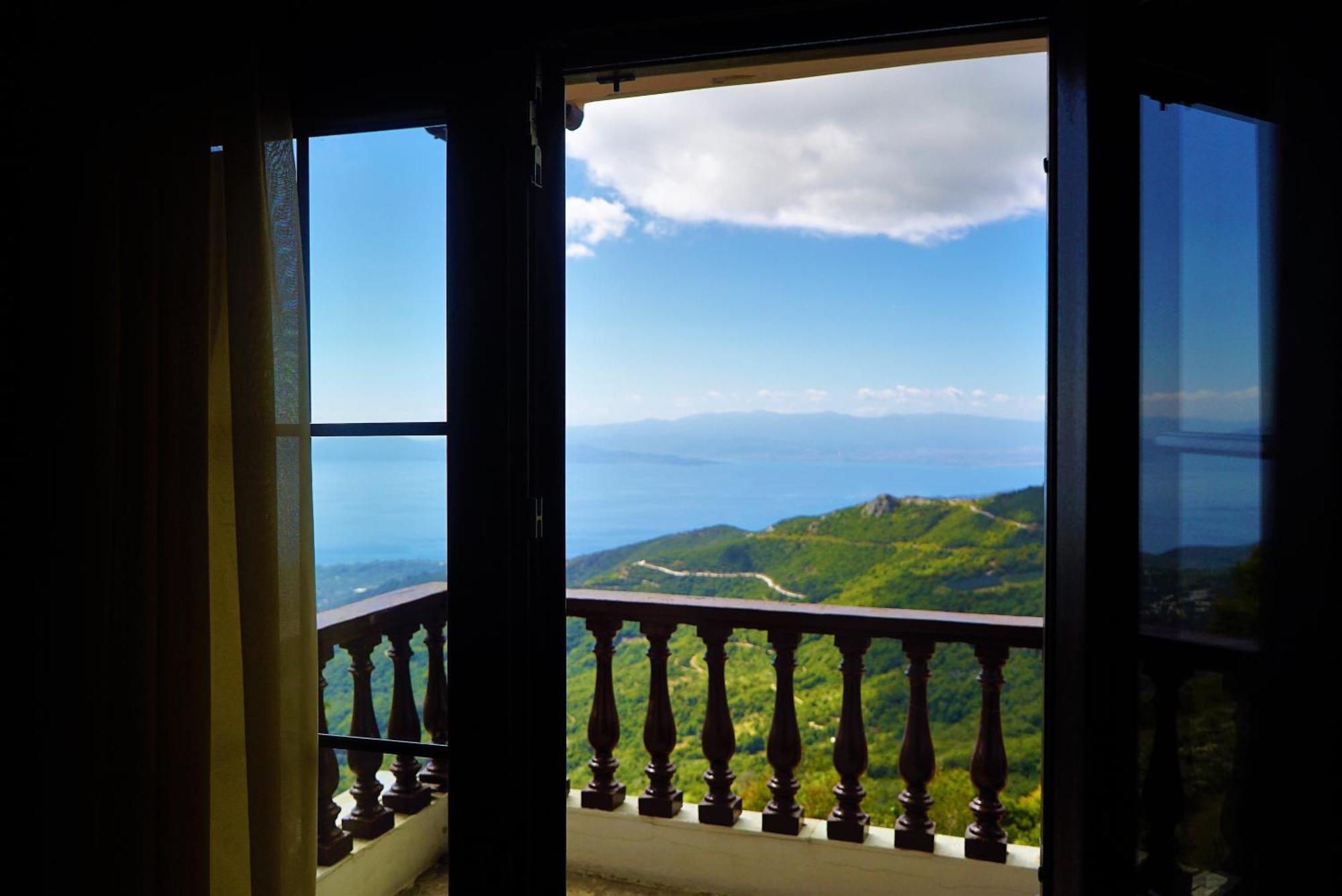 Chania Hotel