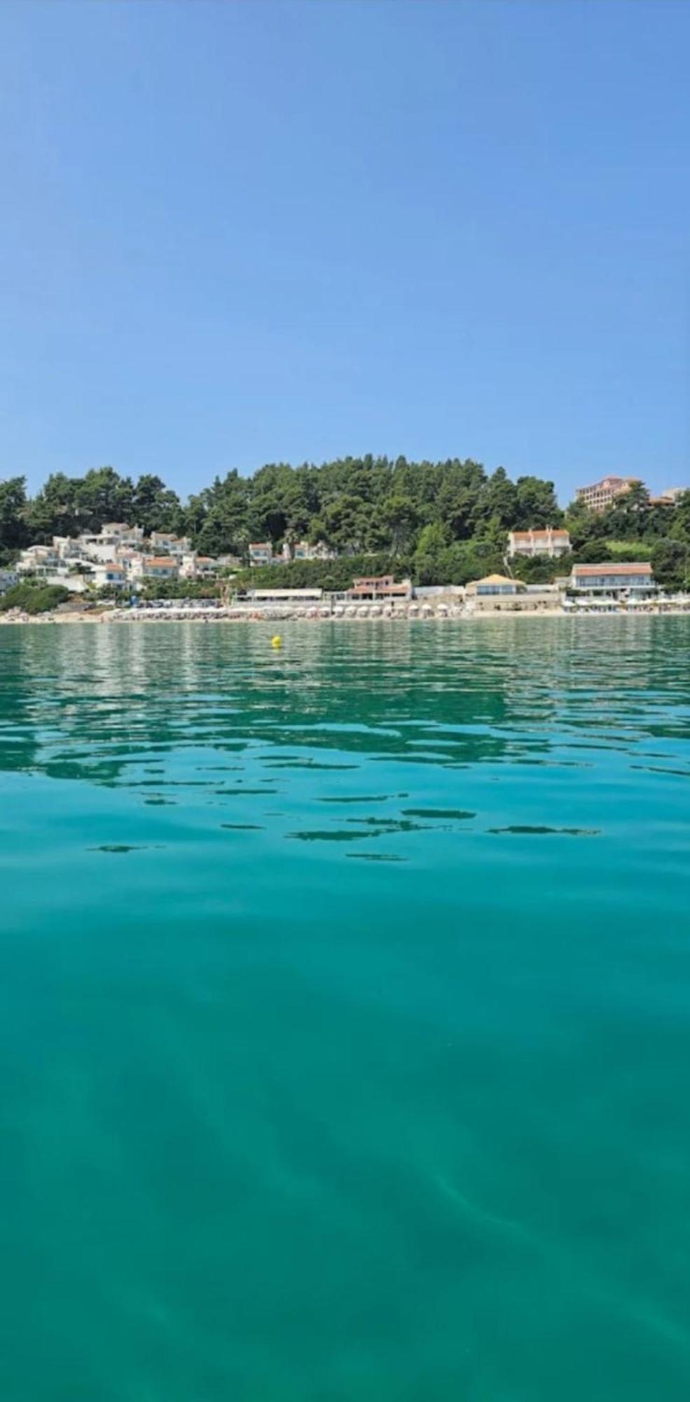 Yades Elegant 2 Minutes Away From The Holiday home
